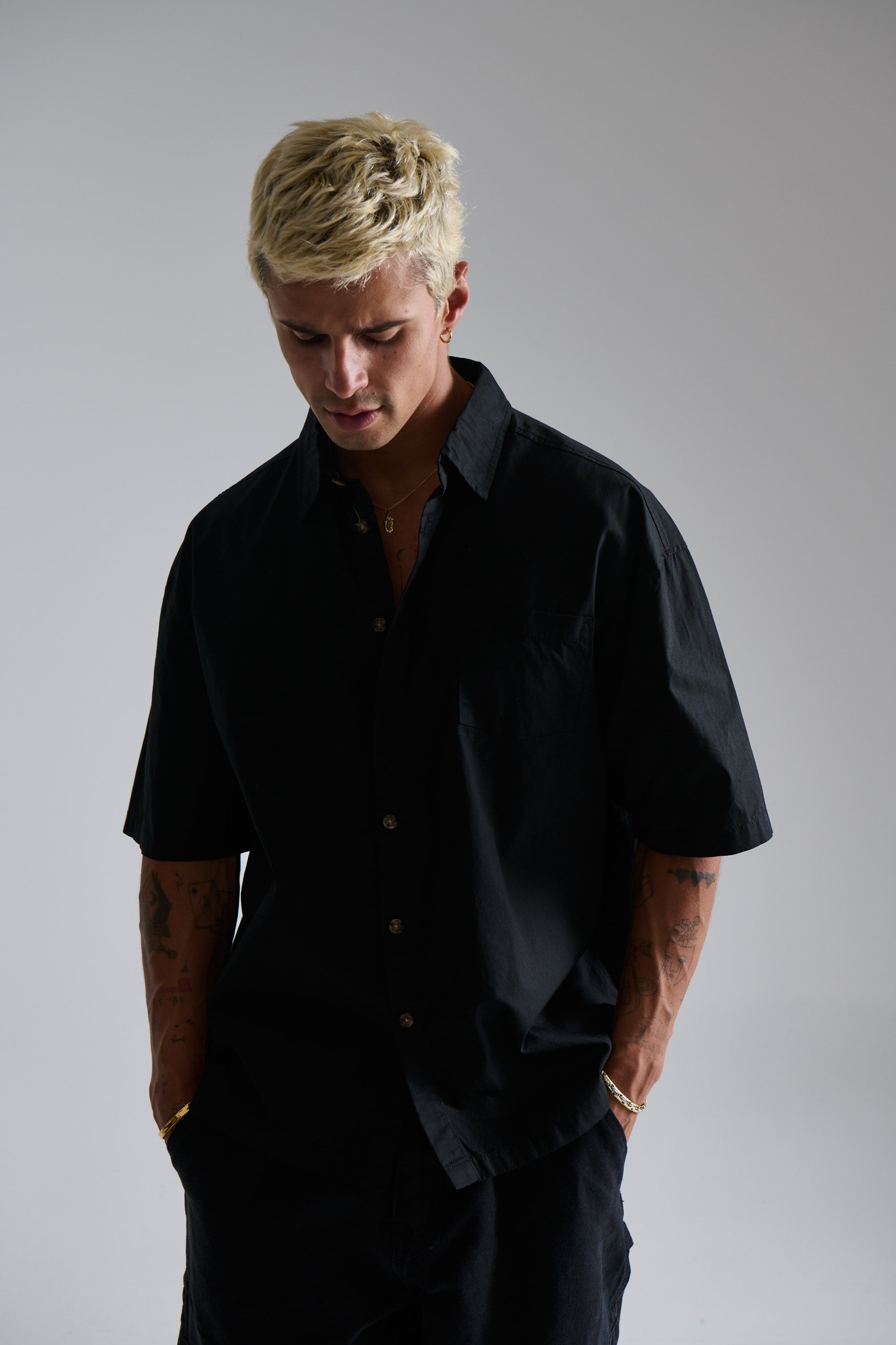 Nathaniel Drop Shirt Solid Black
