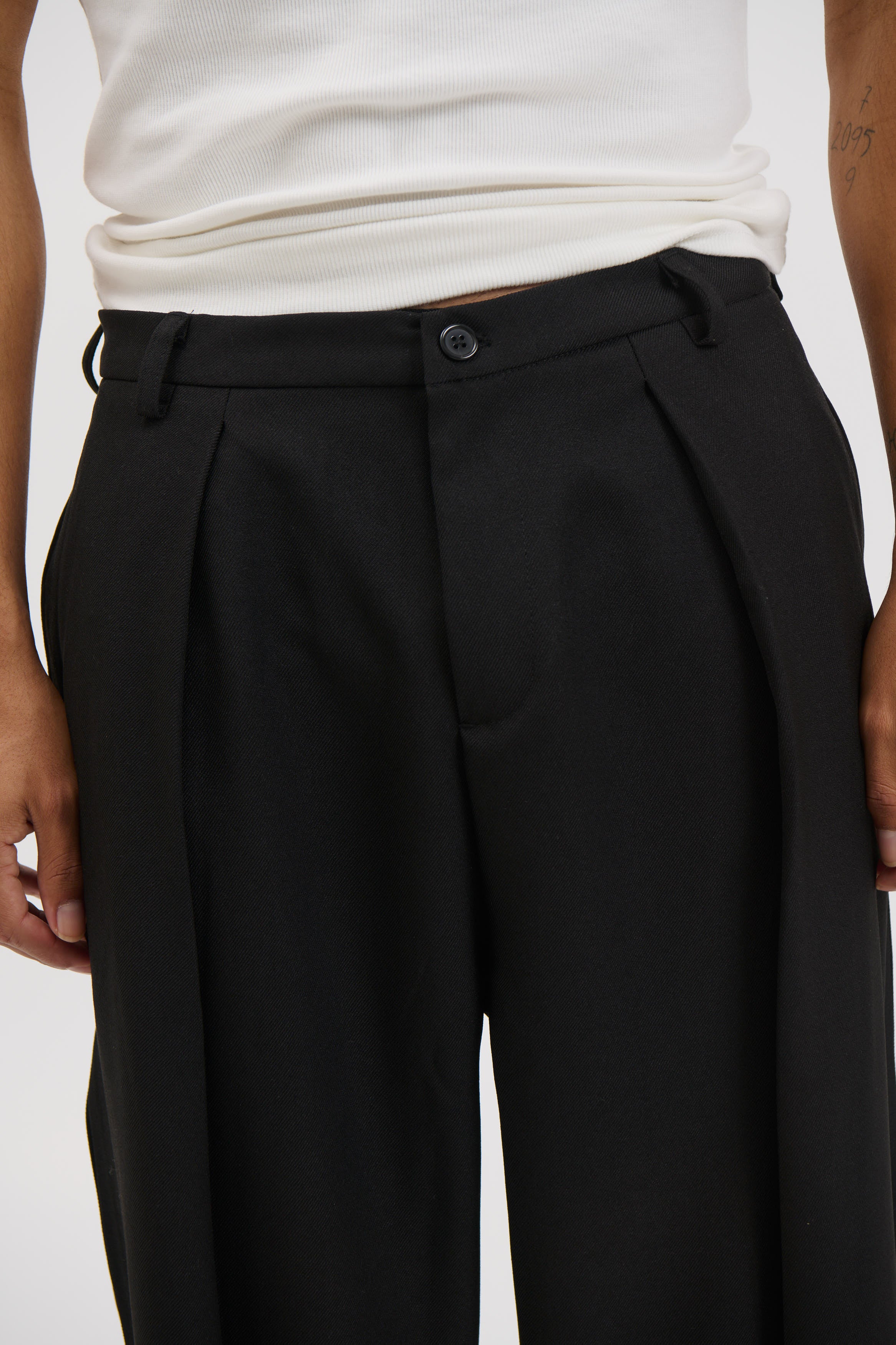 Josh Baggy Pant Black