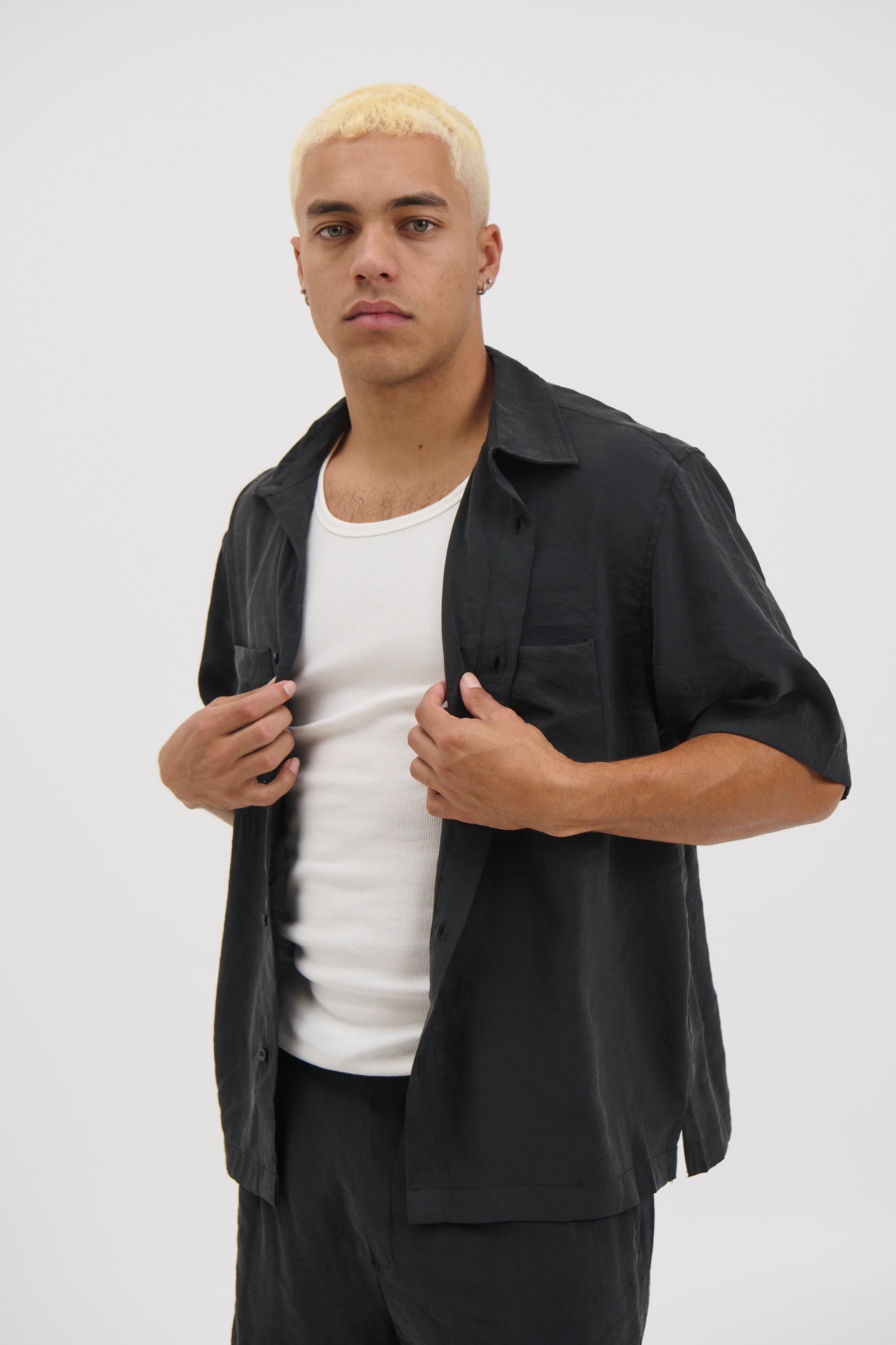 Simon Drape Shirt Black