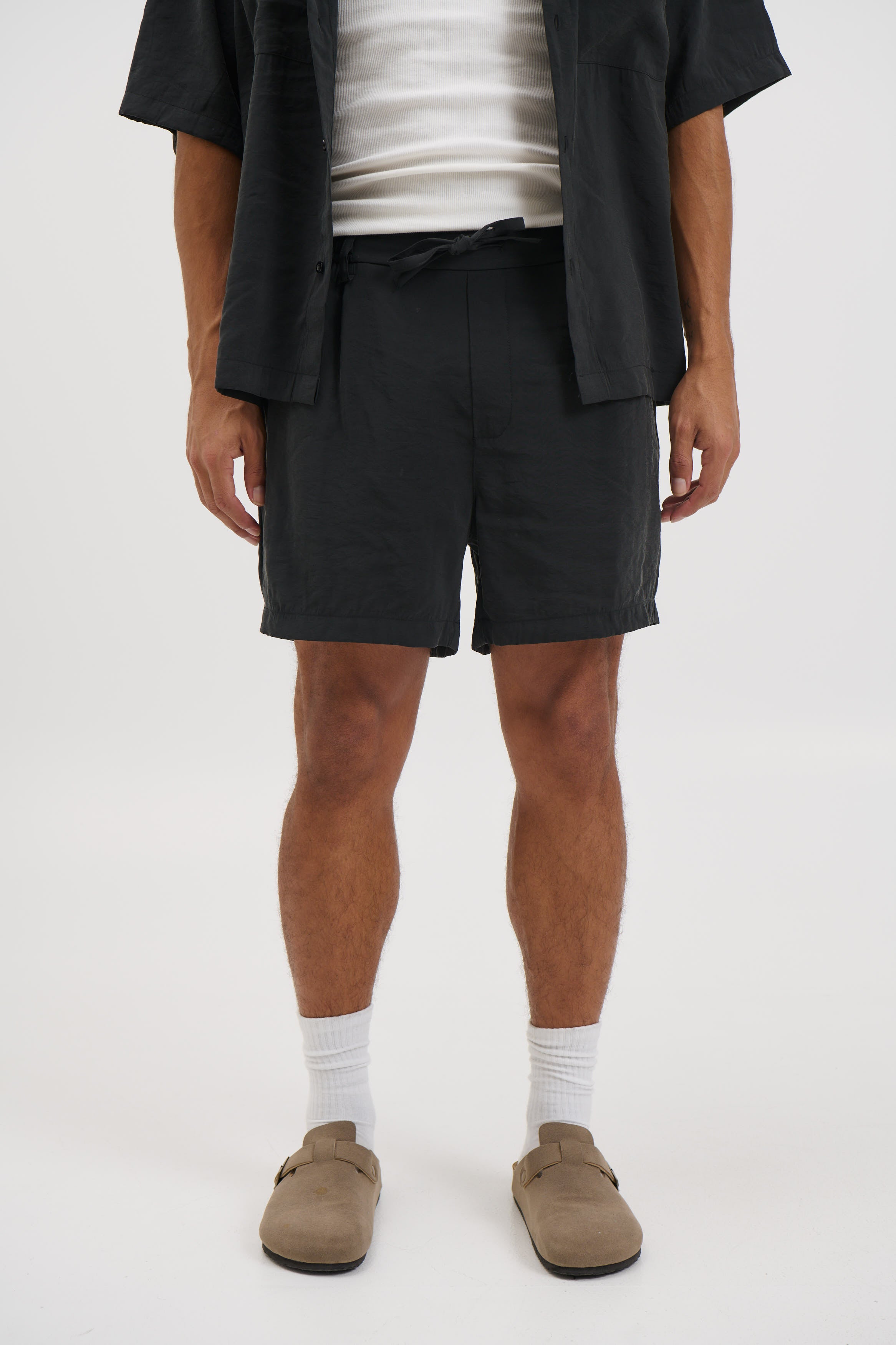 Simon Drape Short Black