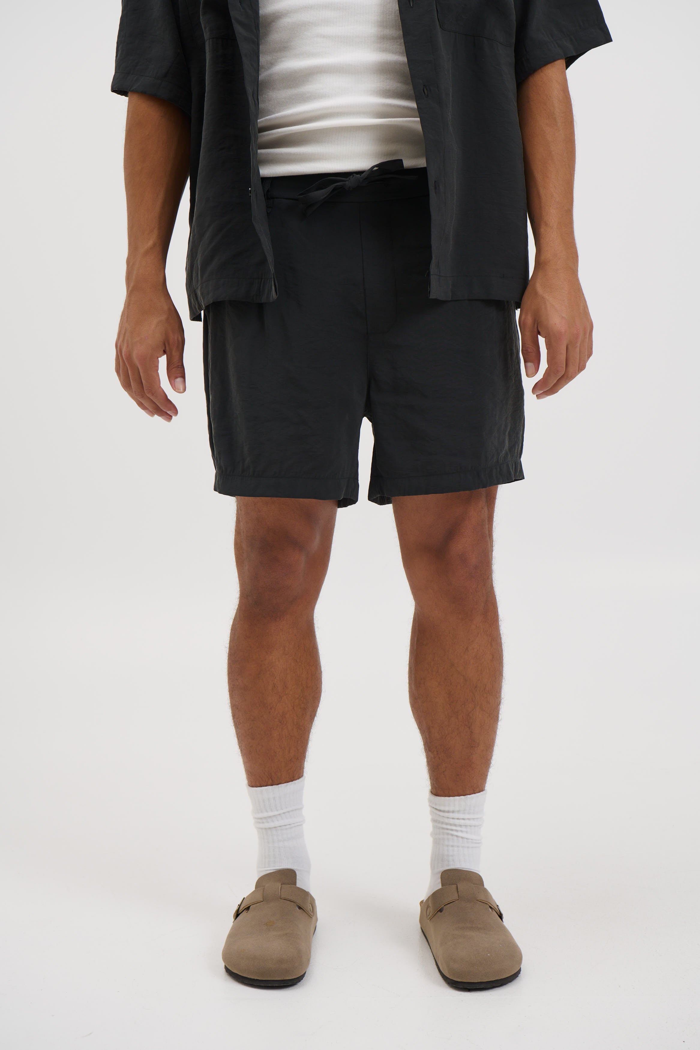 Simon Drape Short Black