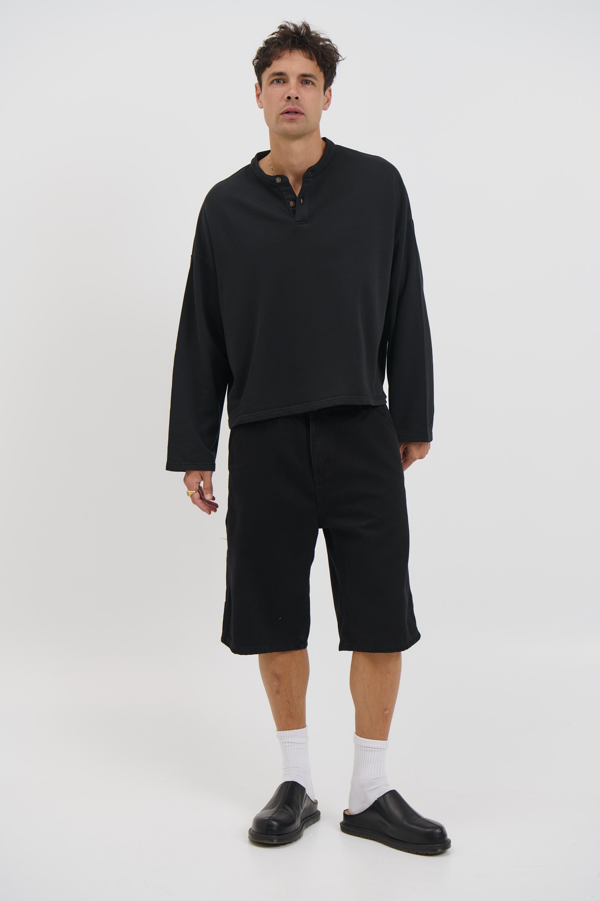 Fleece Crop Henley Black