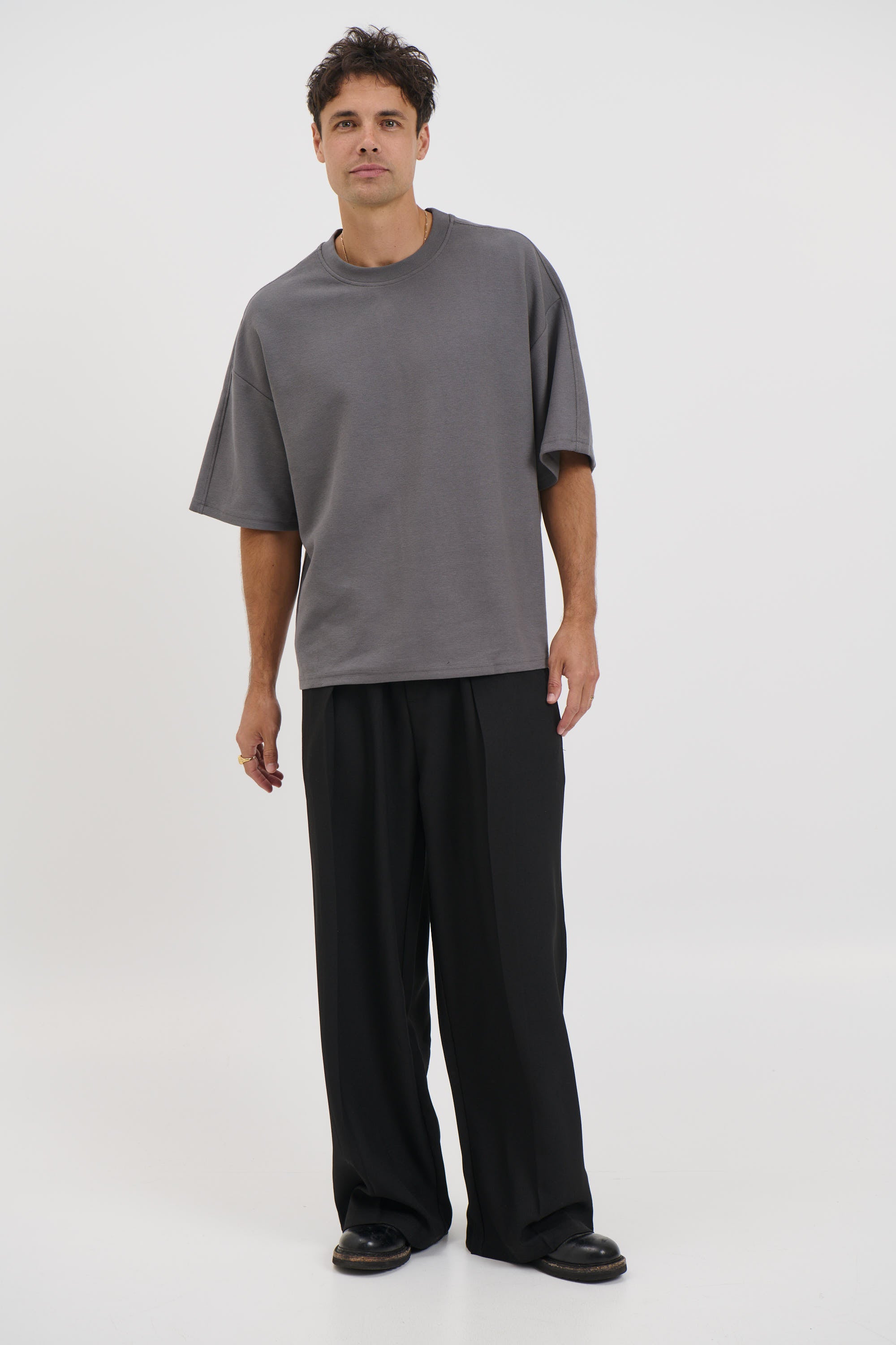 Henry Heavyweight Tee Charcoal