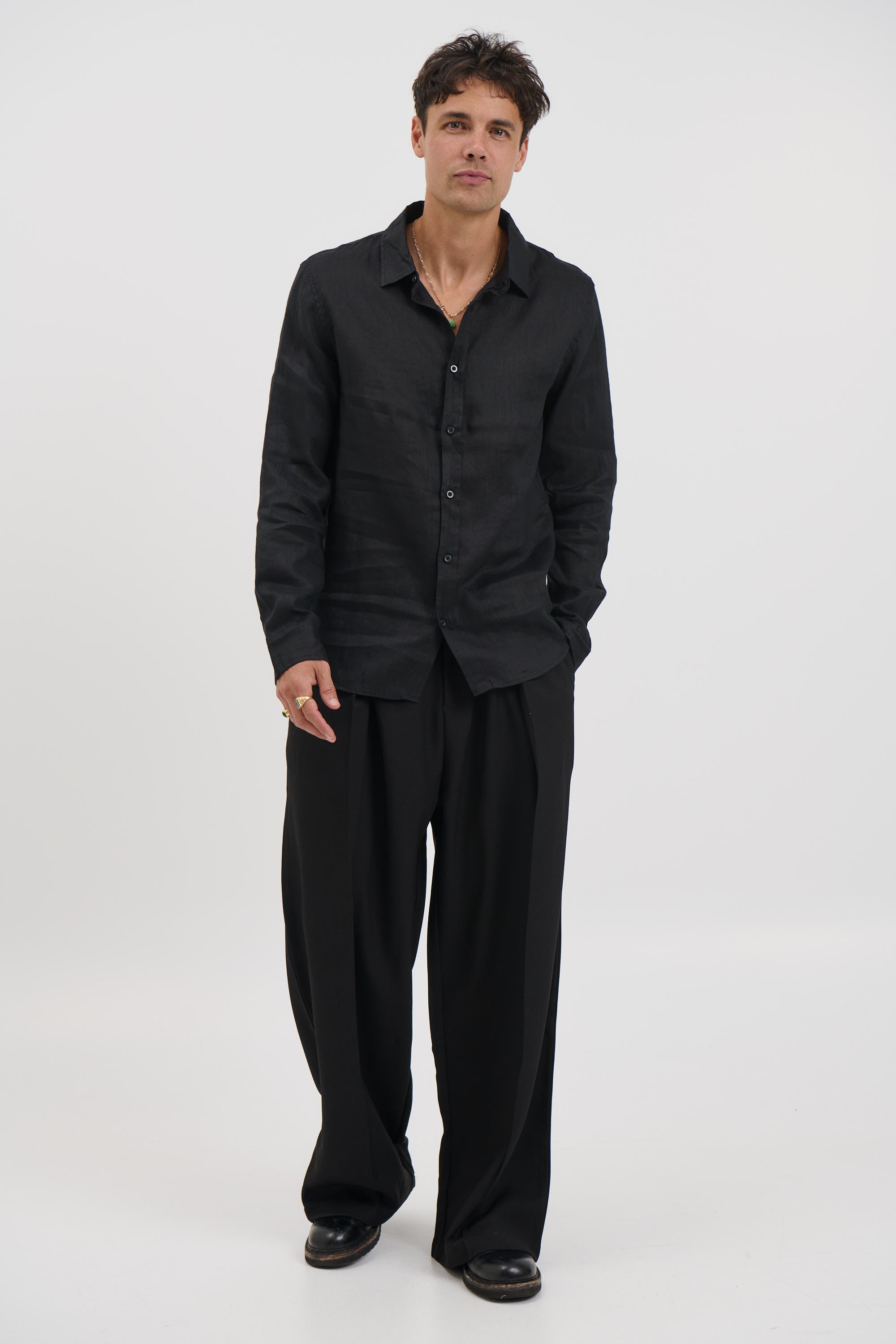 Luca Linen Shirt Black