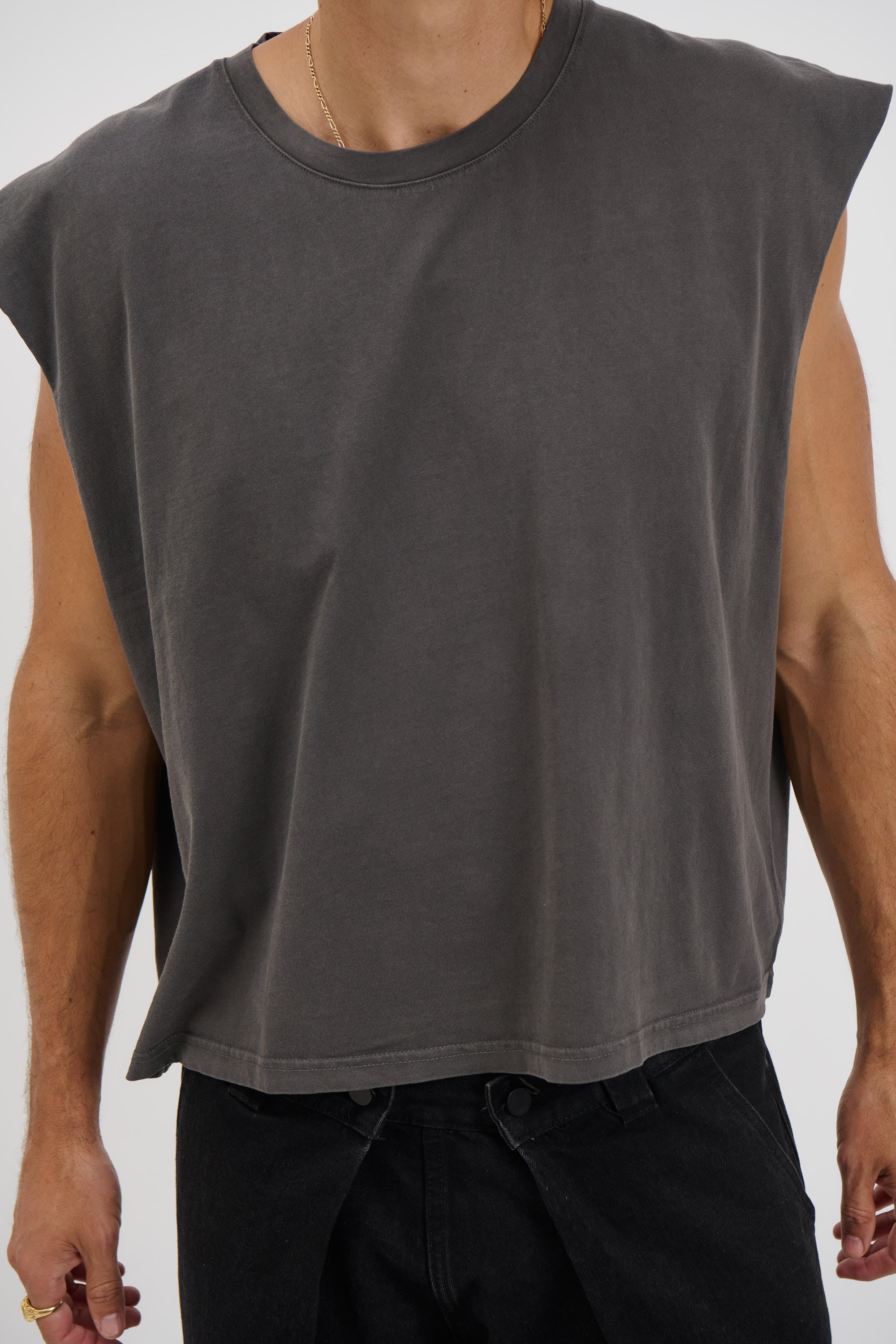NTH Crop Box Tank Charcoal
