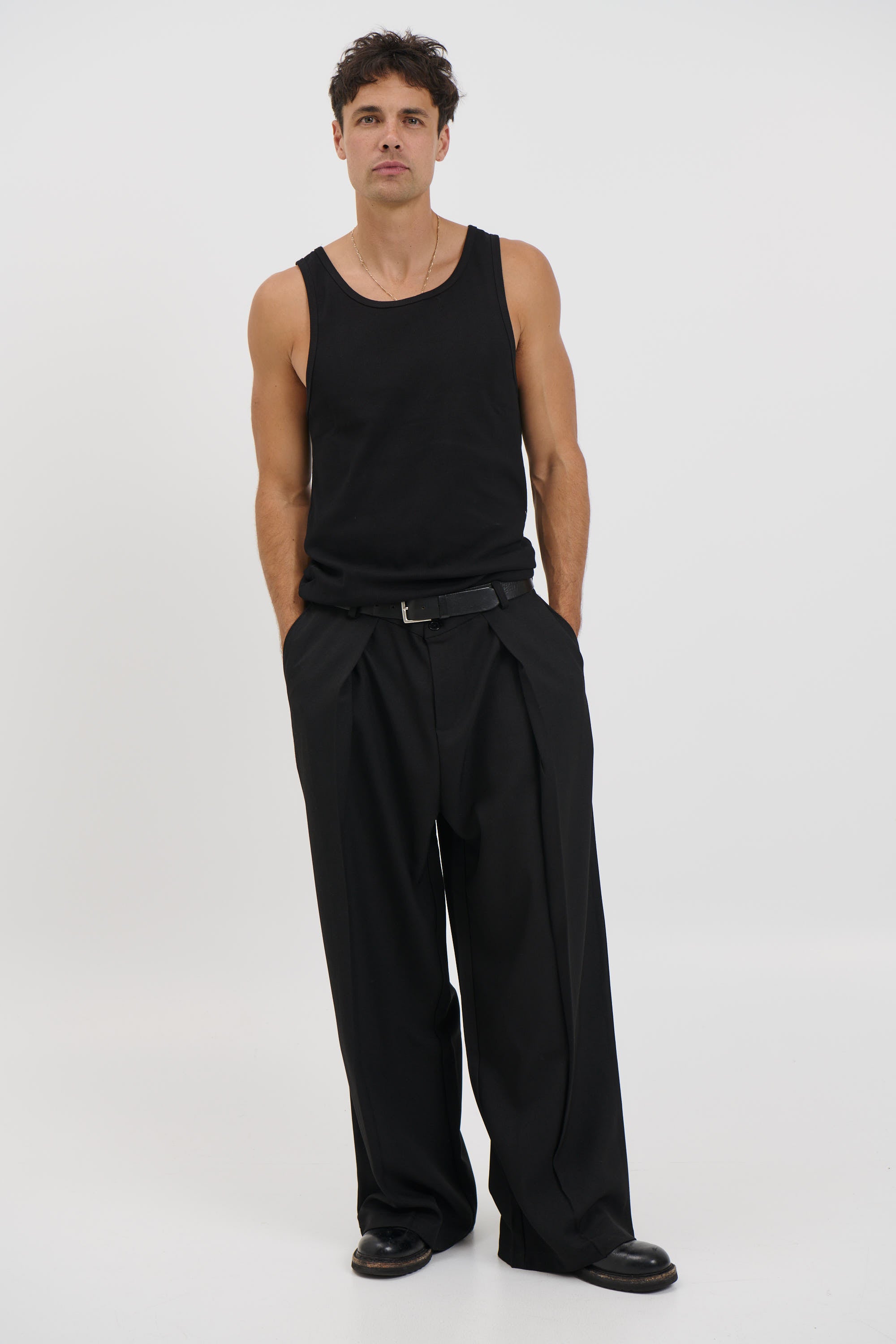 NTH Fitted Ribbed Tank Black