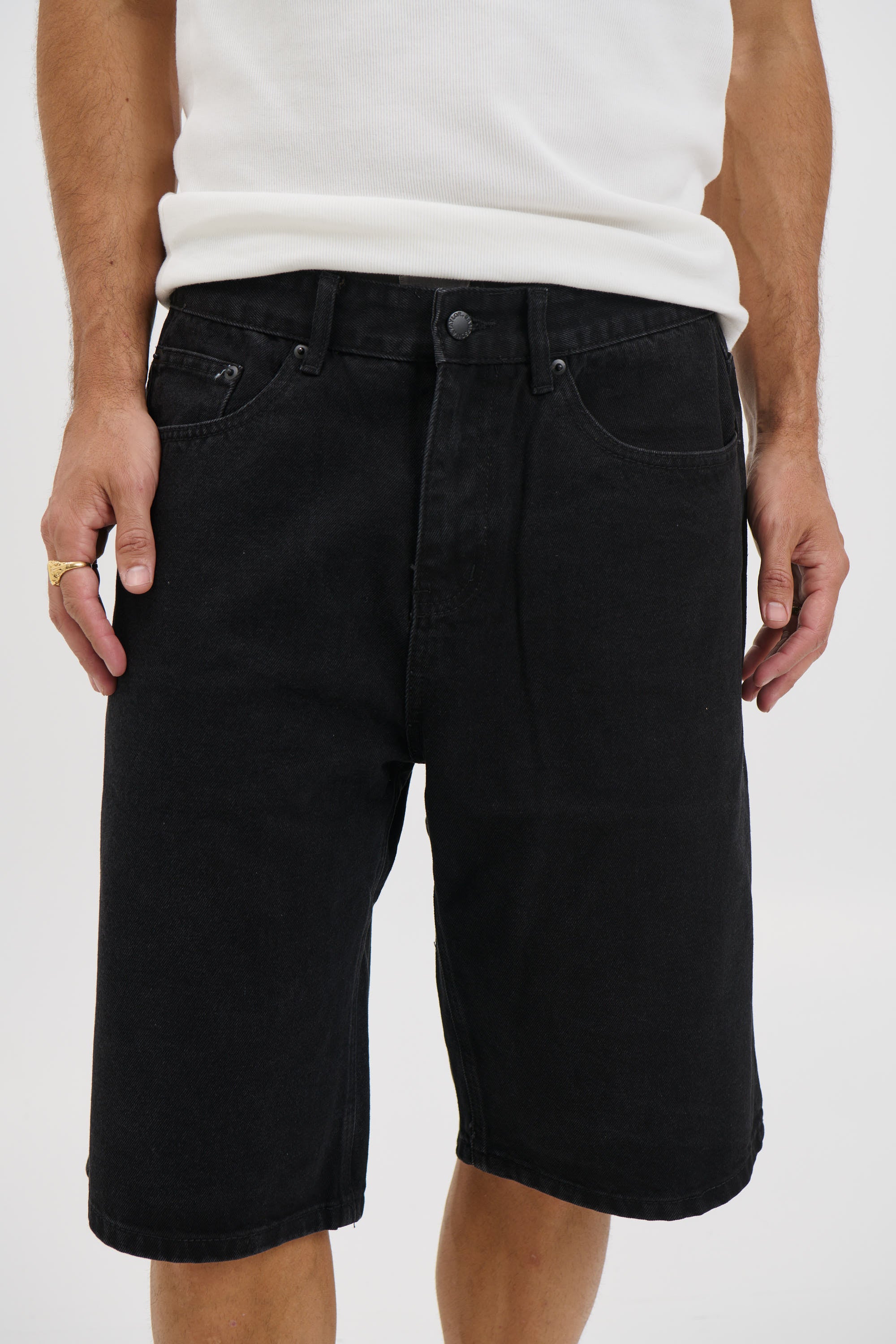 Flint Baggy Denim Jort Black