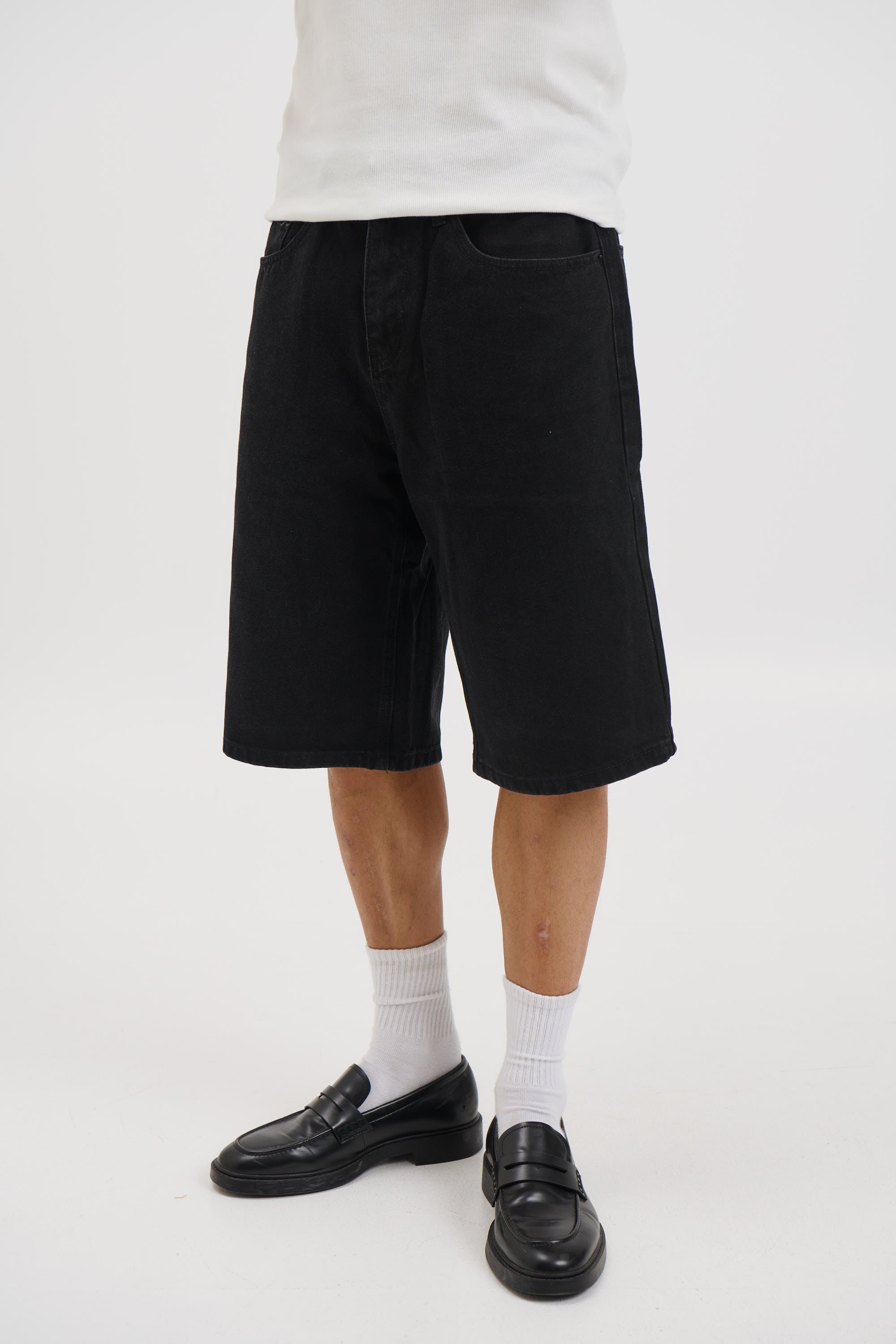 Flint Baggy Denim Jort Black