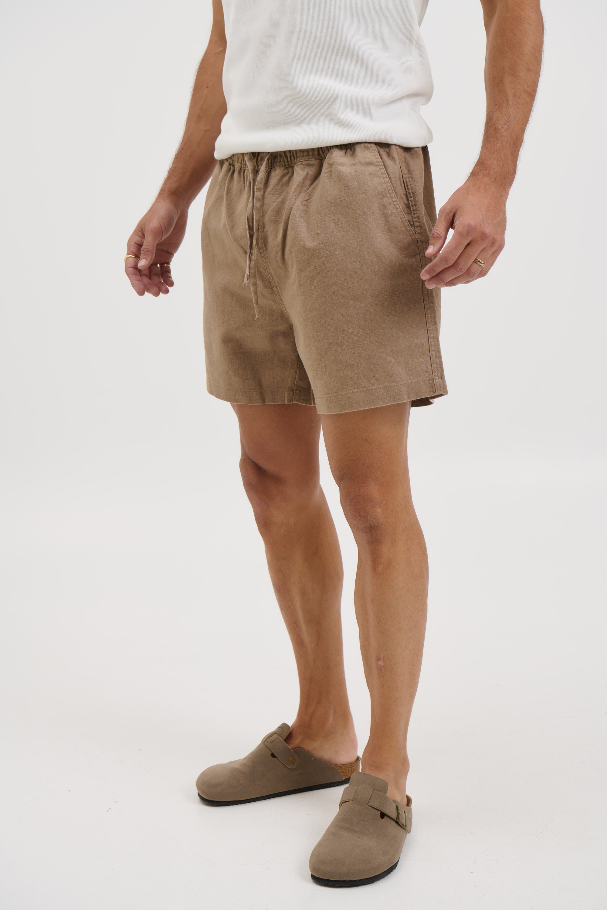 NTH Felix Linen Short Choc