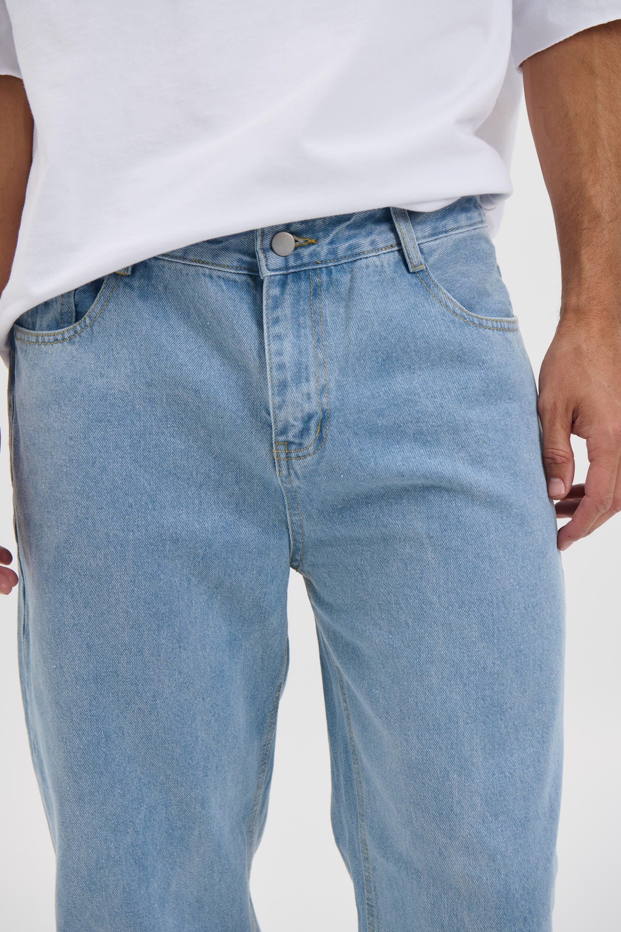 Linton Relaxed Denim Light