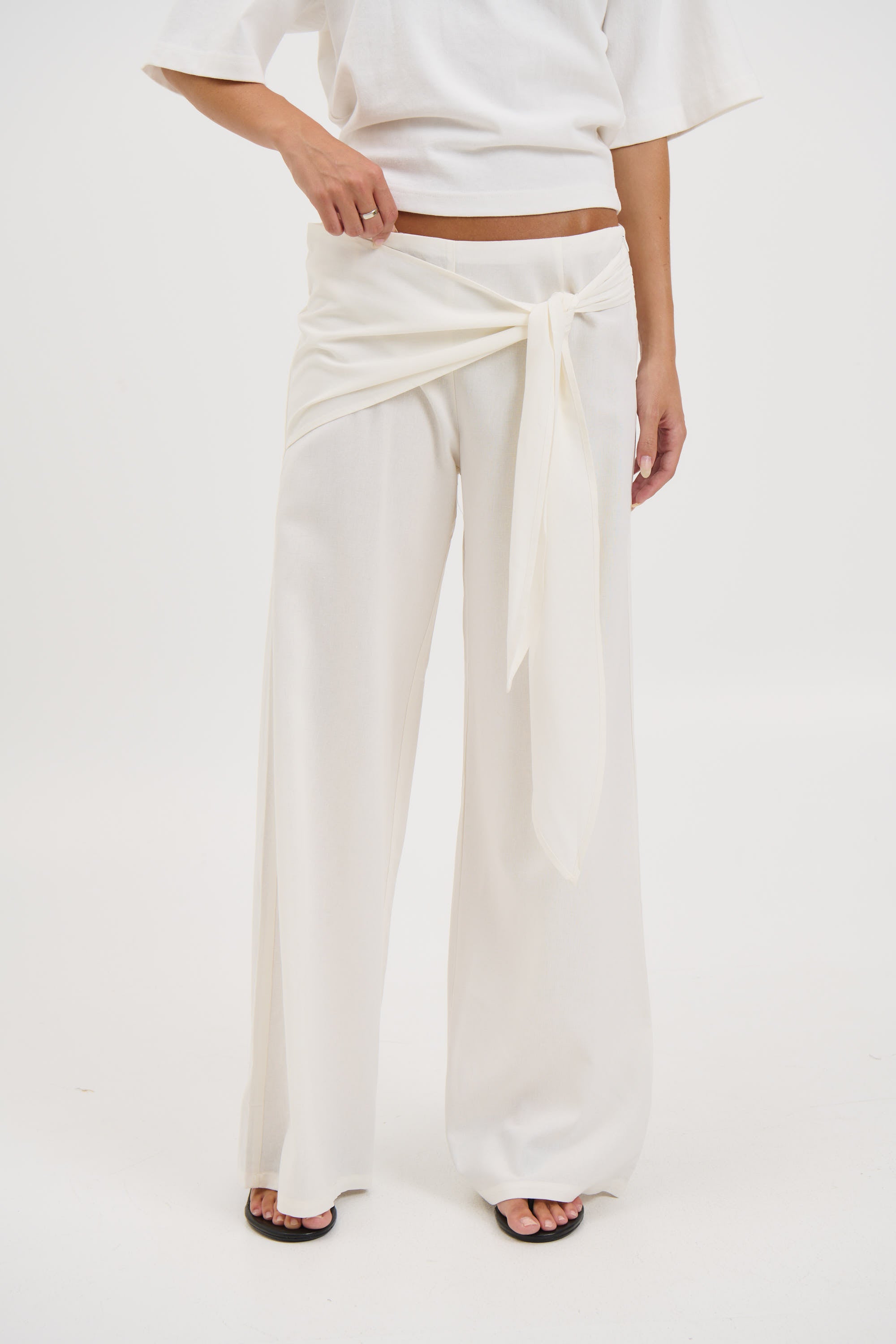 Jamillah Pant White
