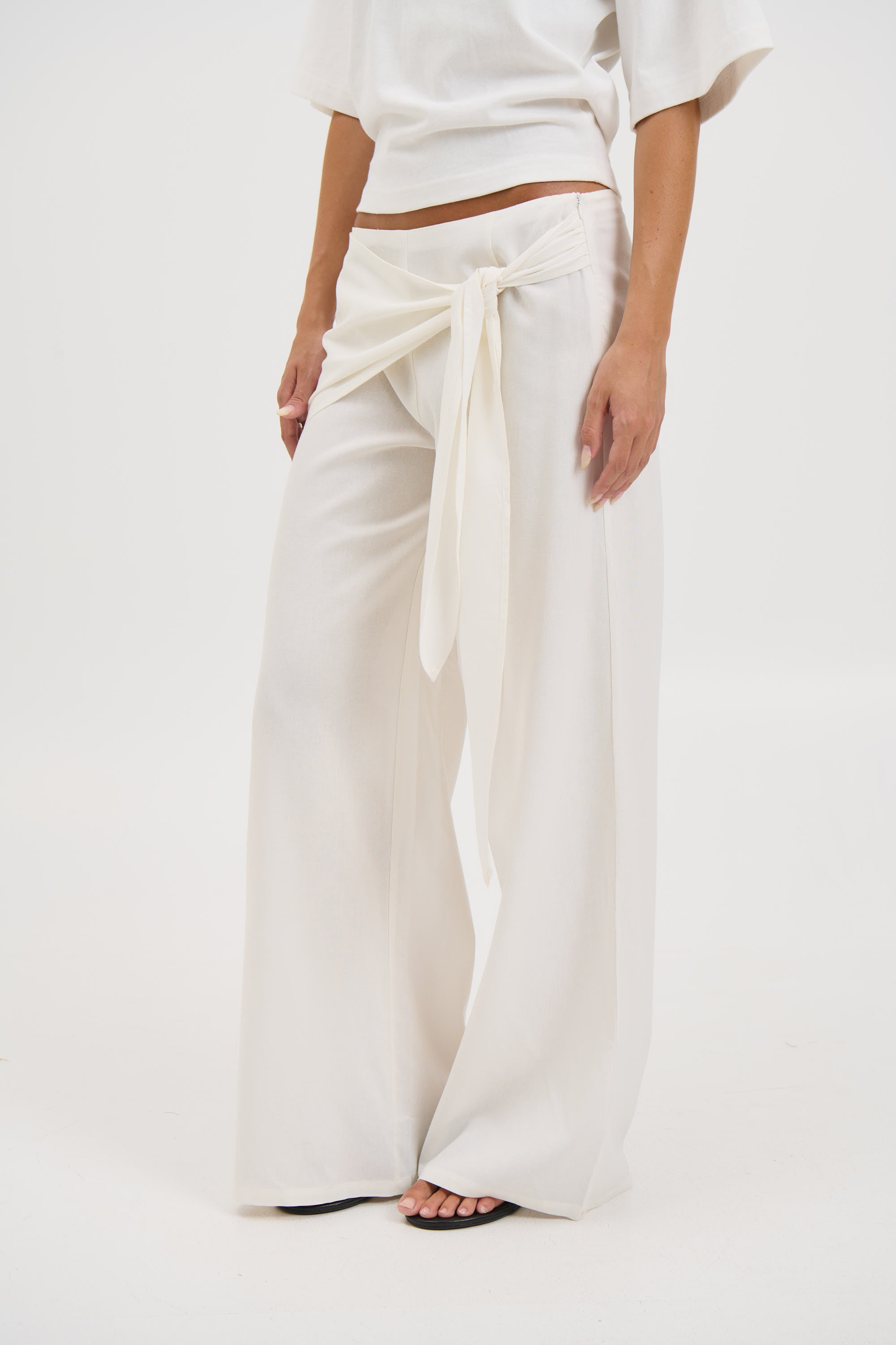 Jamillah Pant White