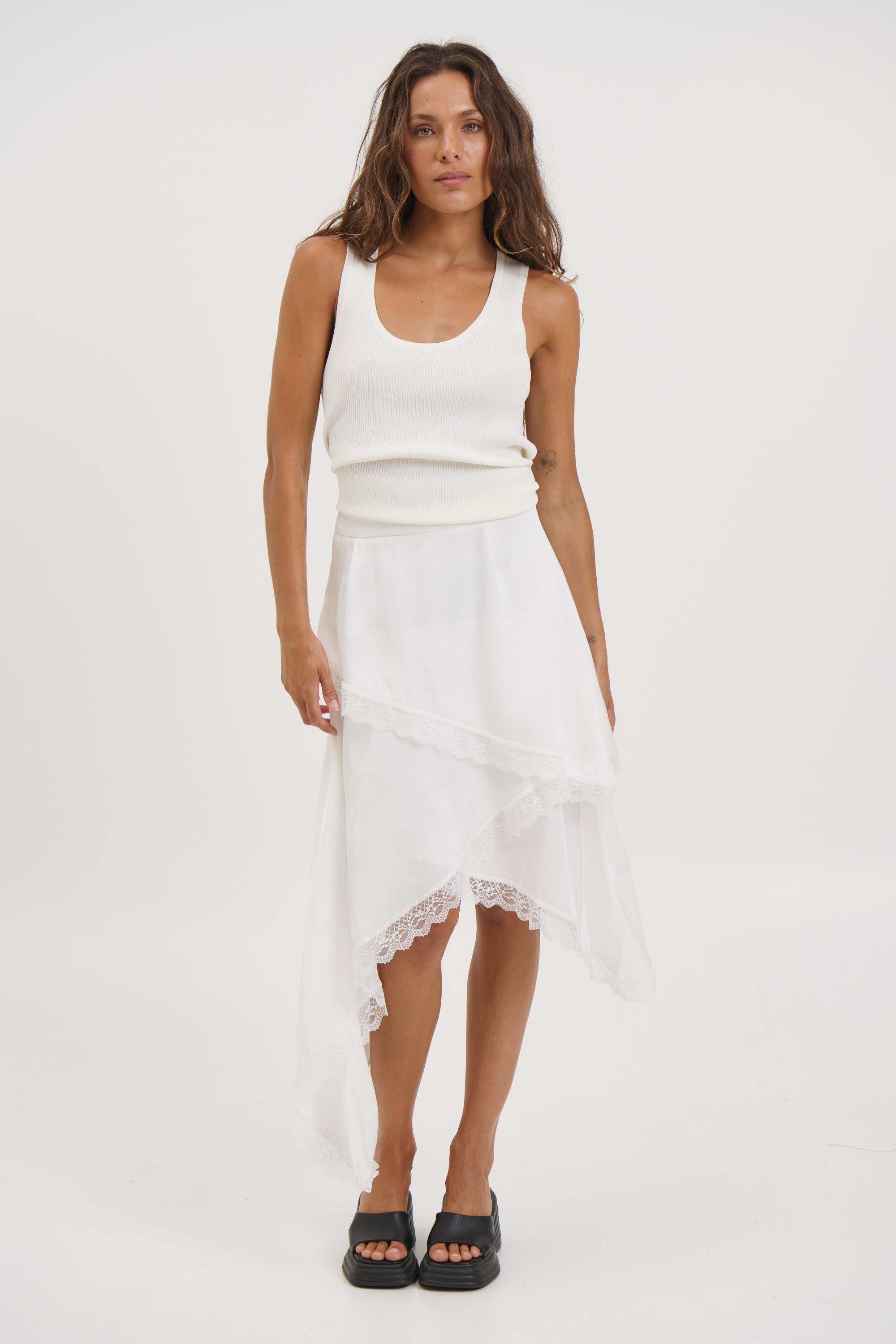 Yianni Midi Skirt White