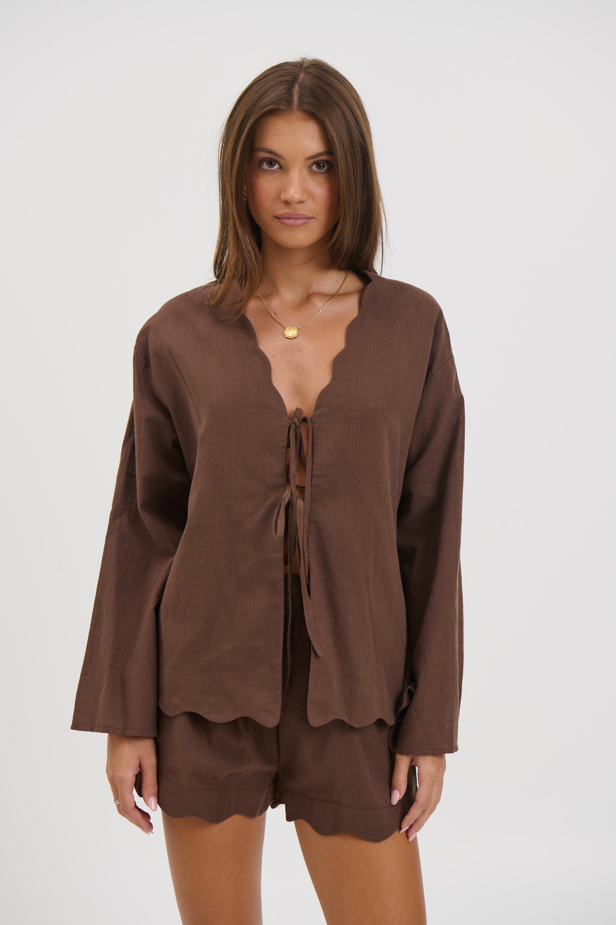 Tianna Scallop Set Chocolate