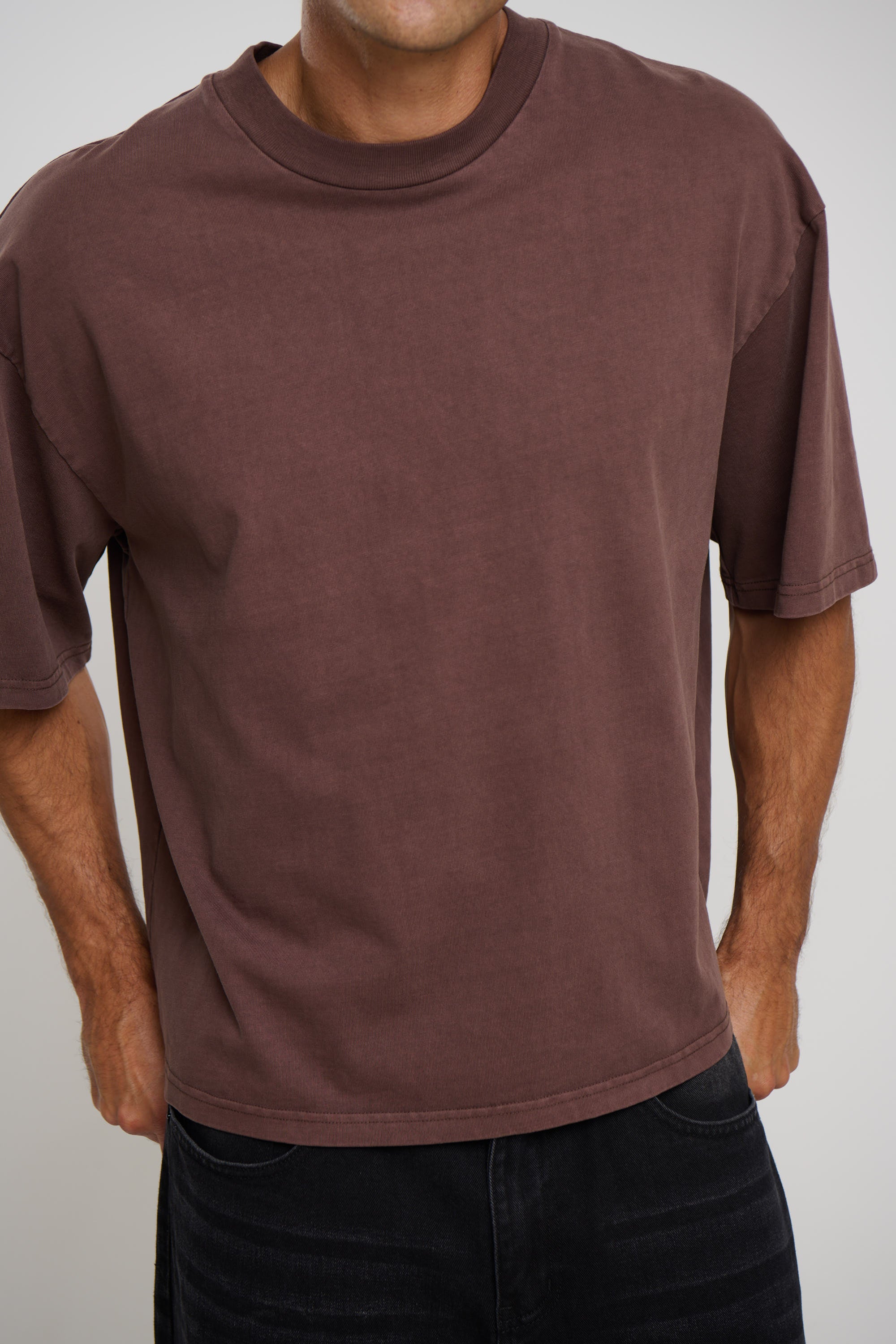 Emmett Box Tee Chocolate