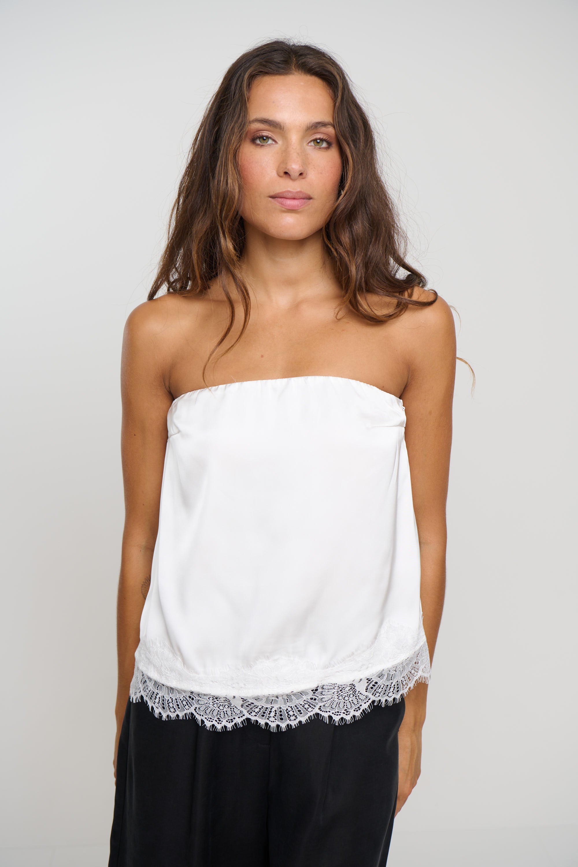 Stassie Strapless Top White