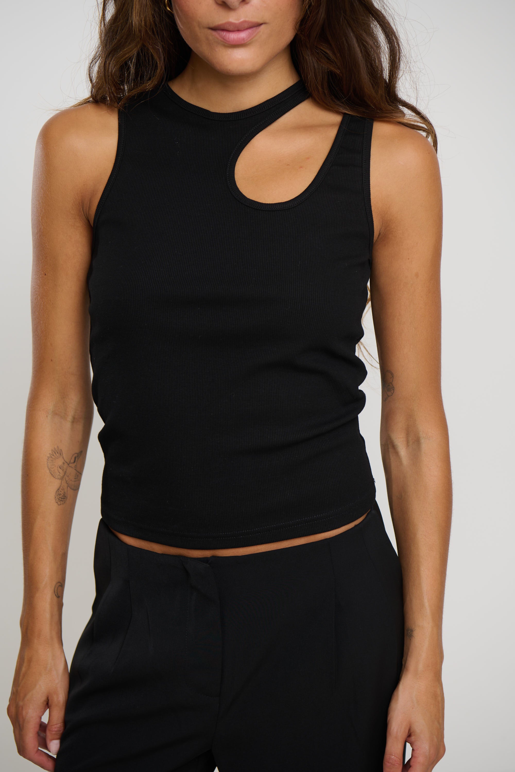 Veronika Tank Black