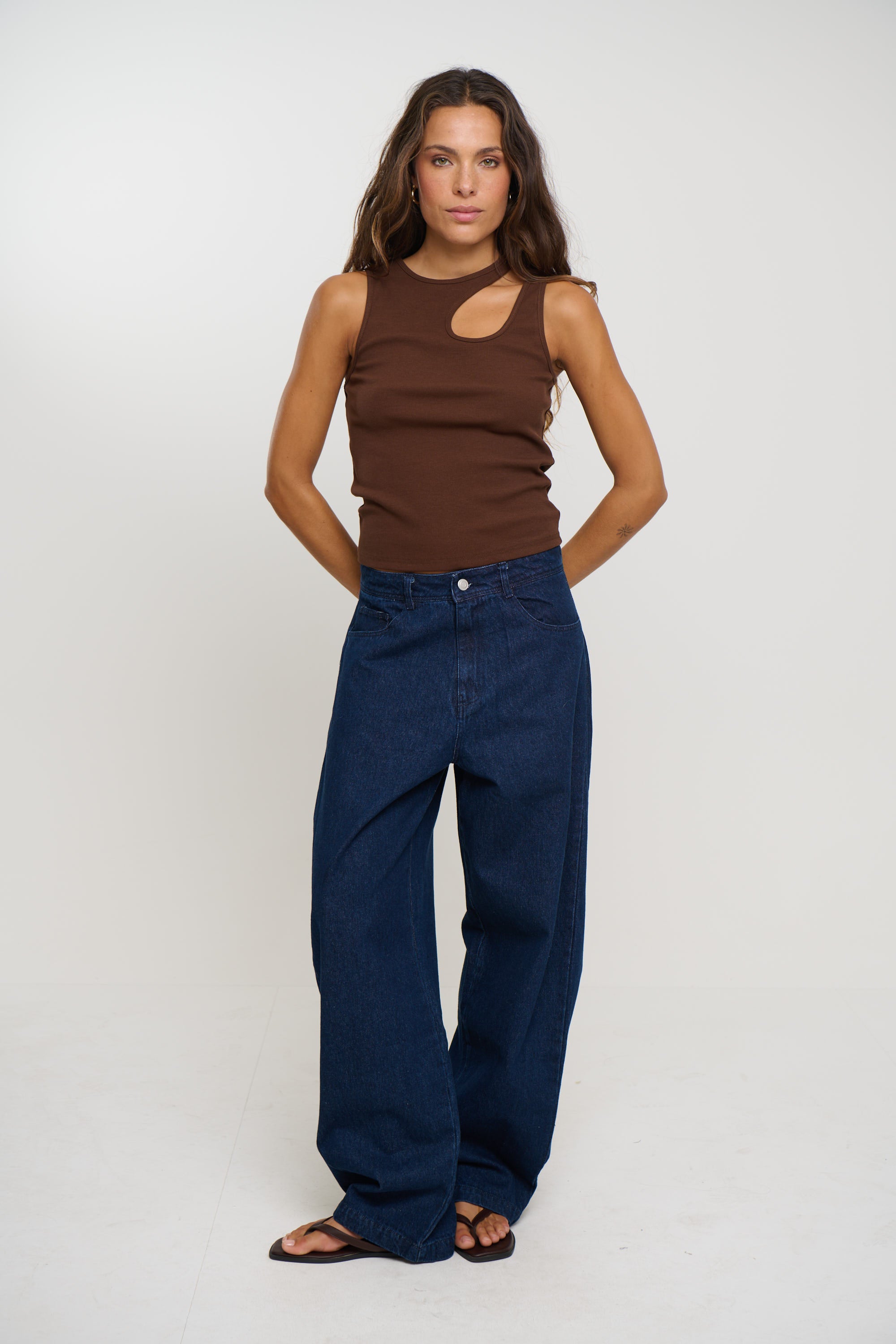 Veronika Tank Bitter Chocolate