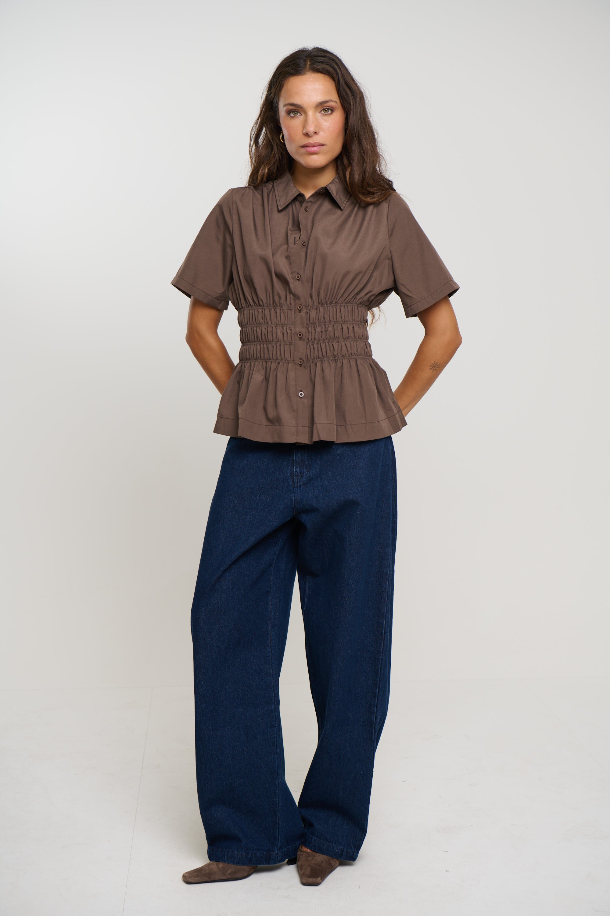 Brooke Short Sleeve Shirt Chocolate