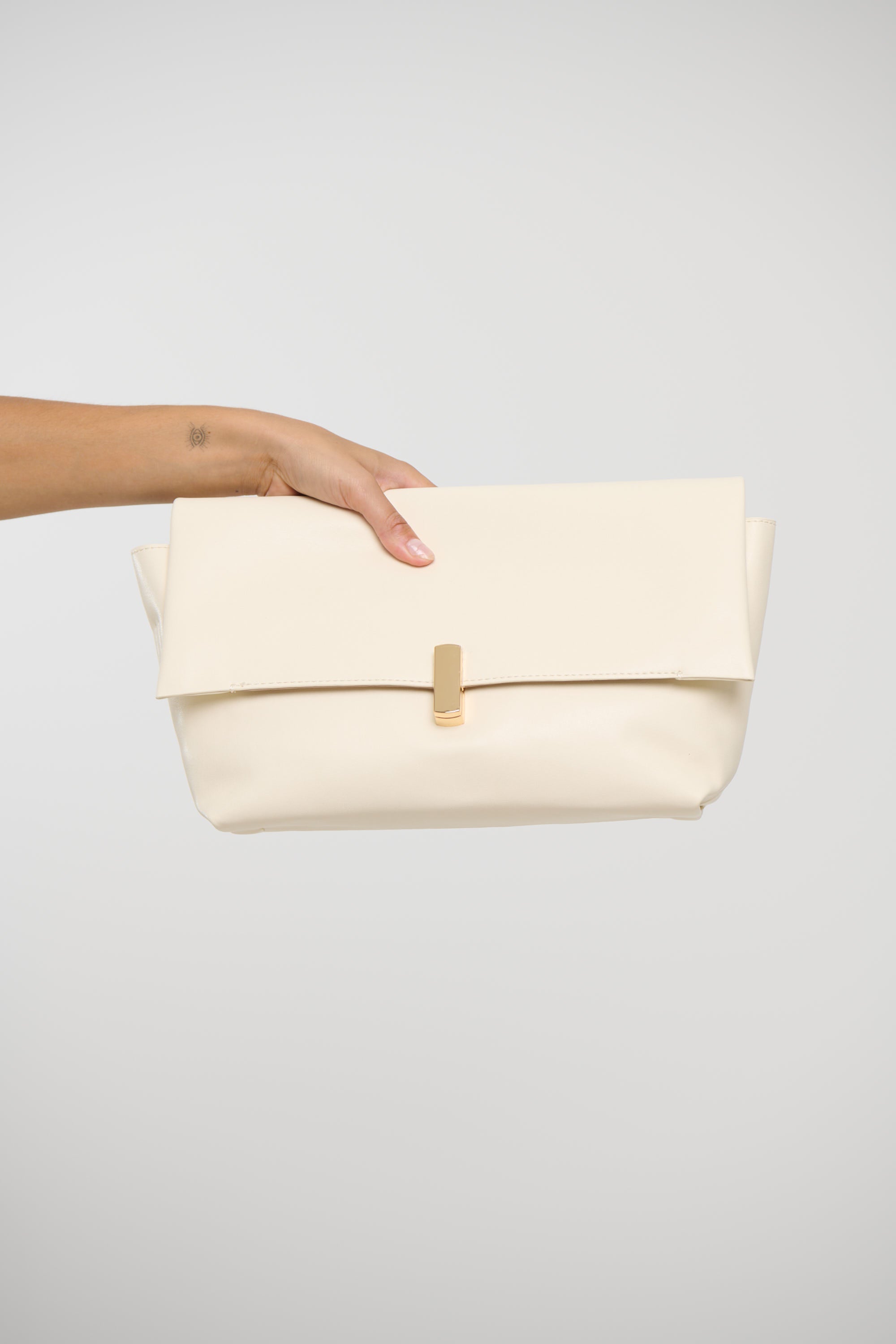 Novie Clutch White