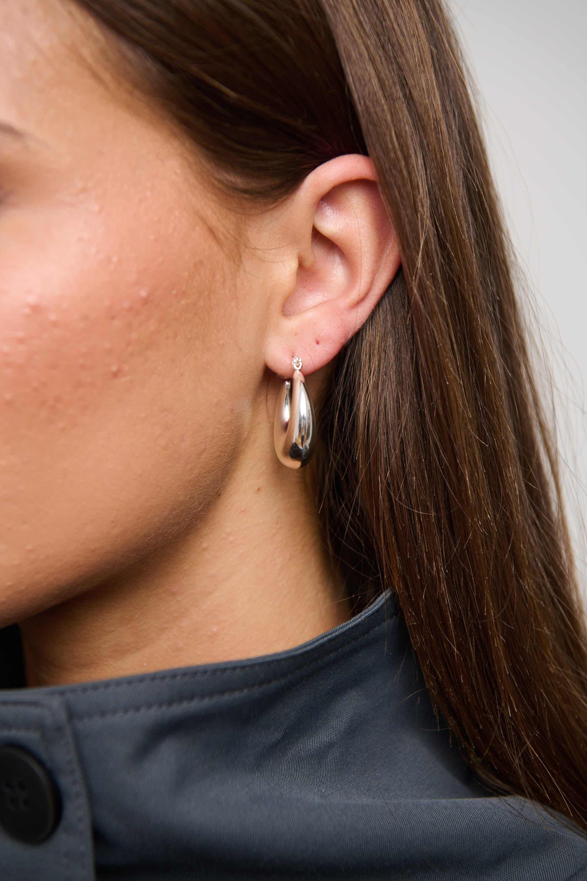 Amalie Hoop Earring Silver