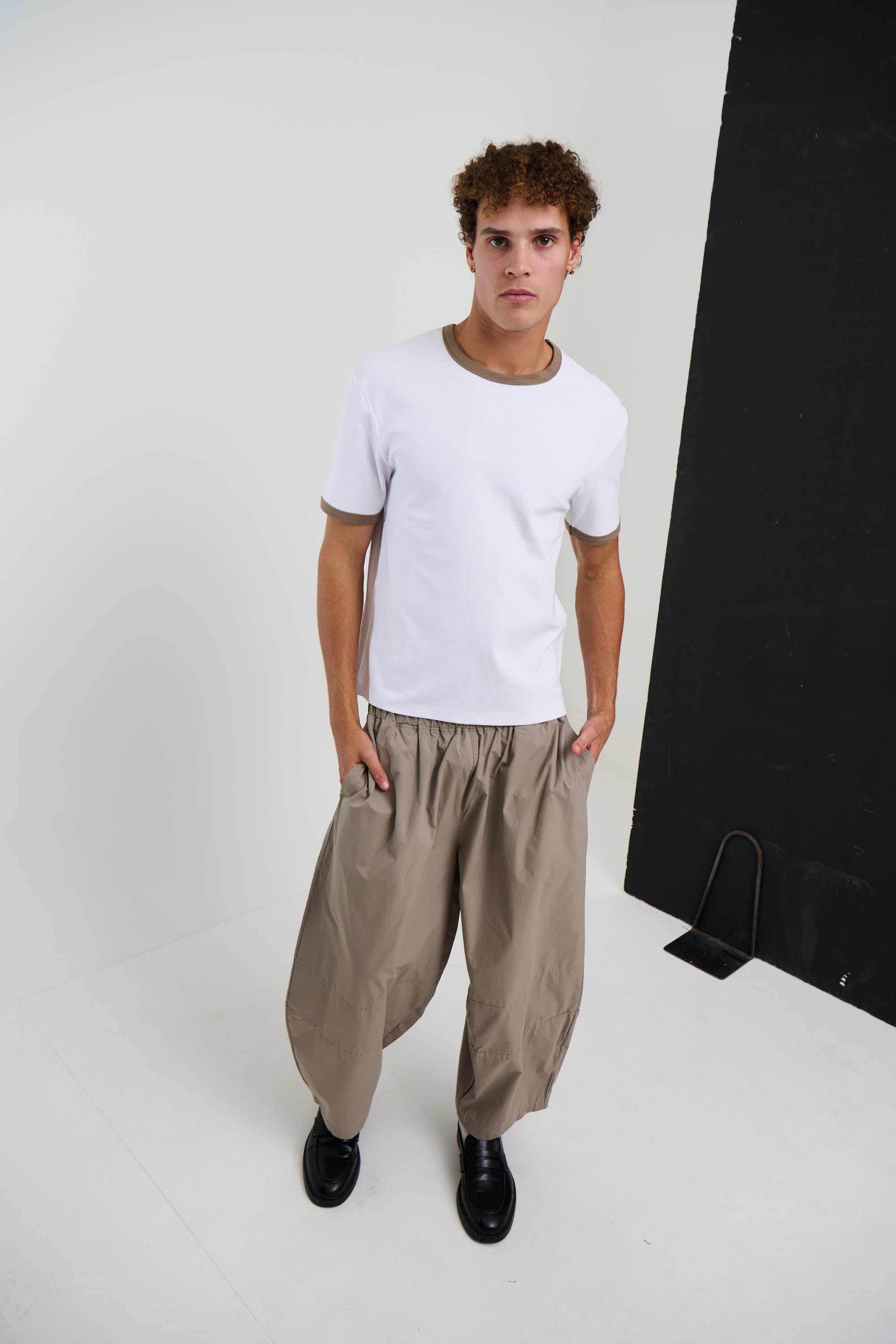 Julius Baggy Pant Khaki