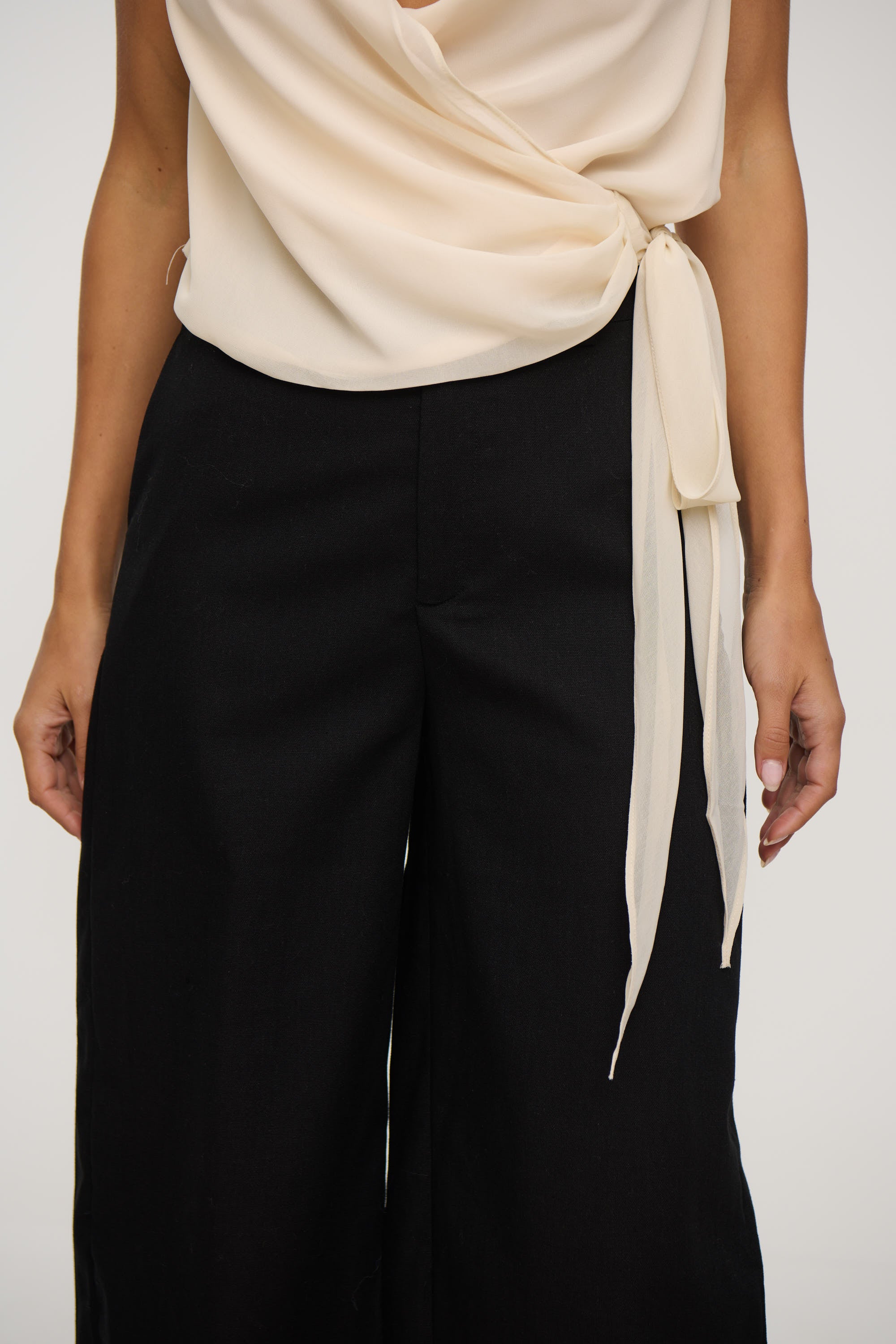 Esther Long Short Black