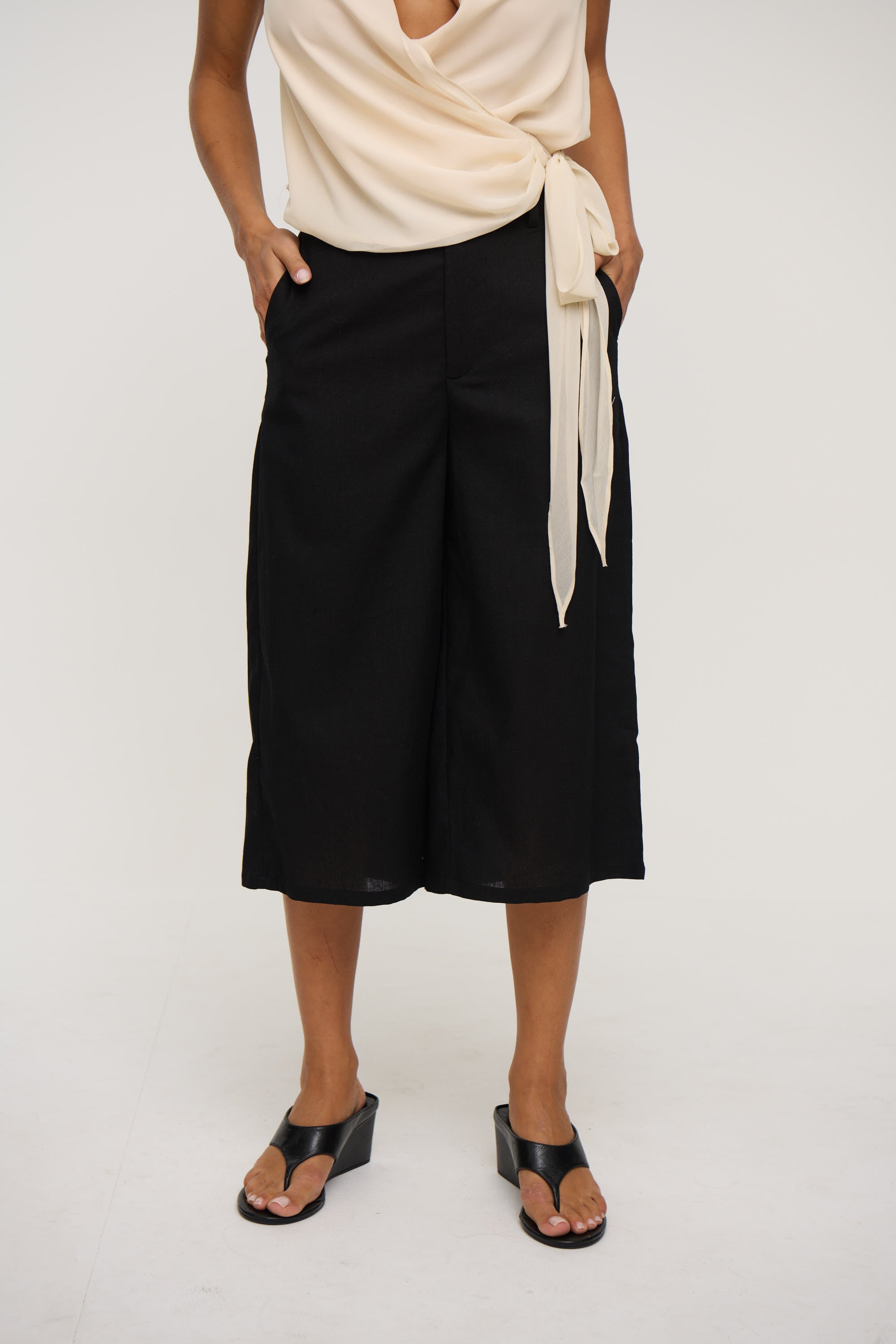 Esther Long Short Black