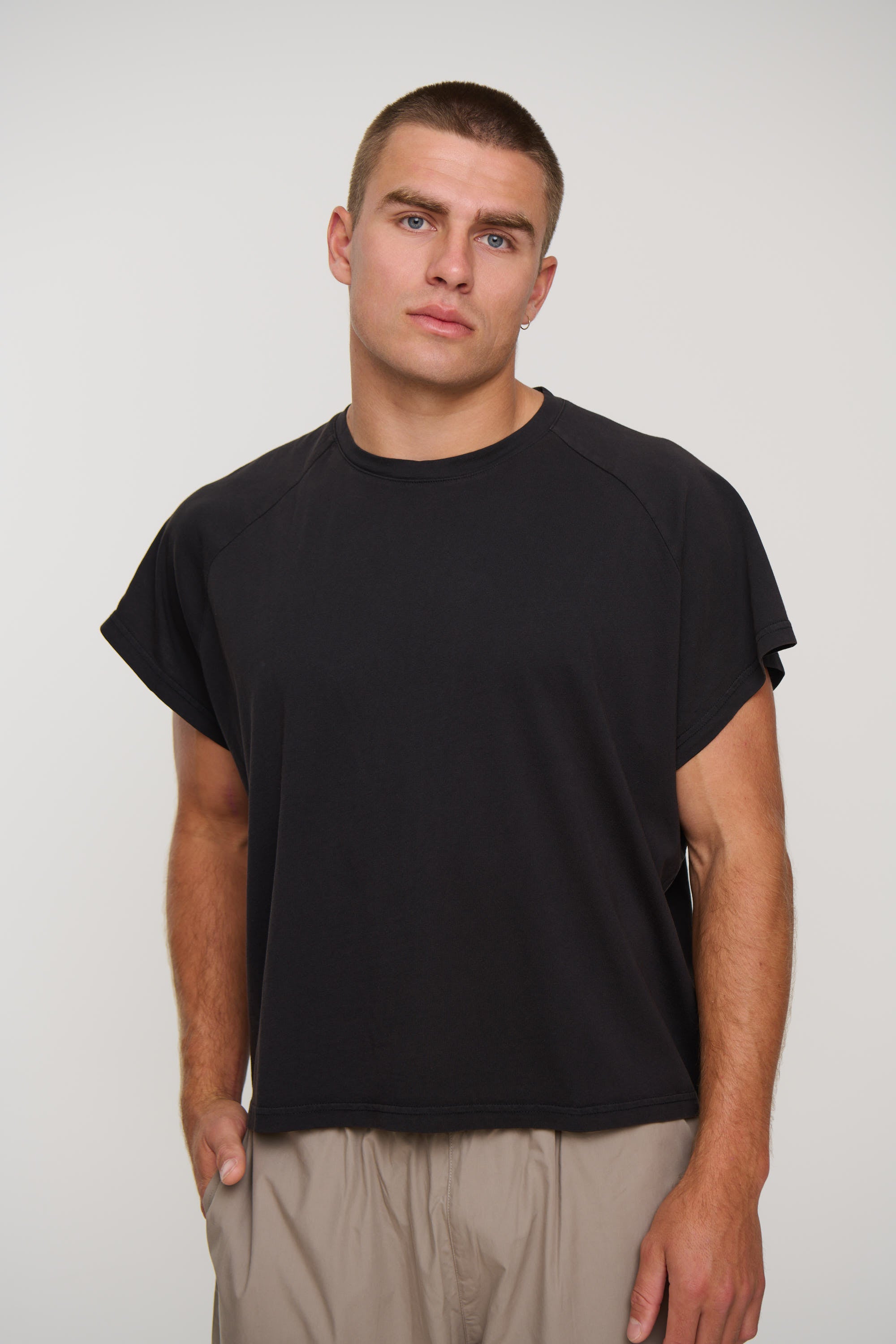 Raglan Crop Box Tank Charcoal