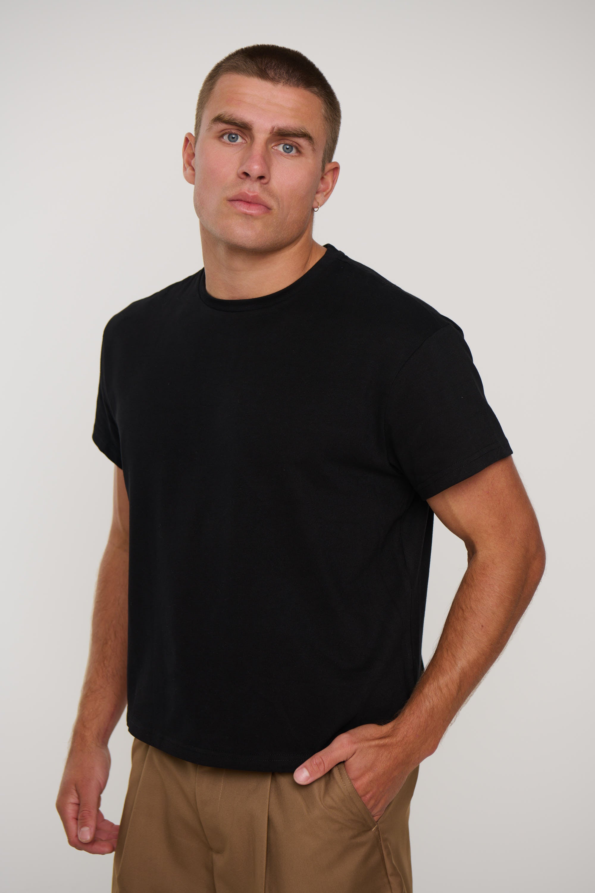 Roland Stretch Tee Black