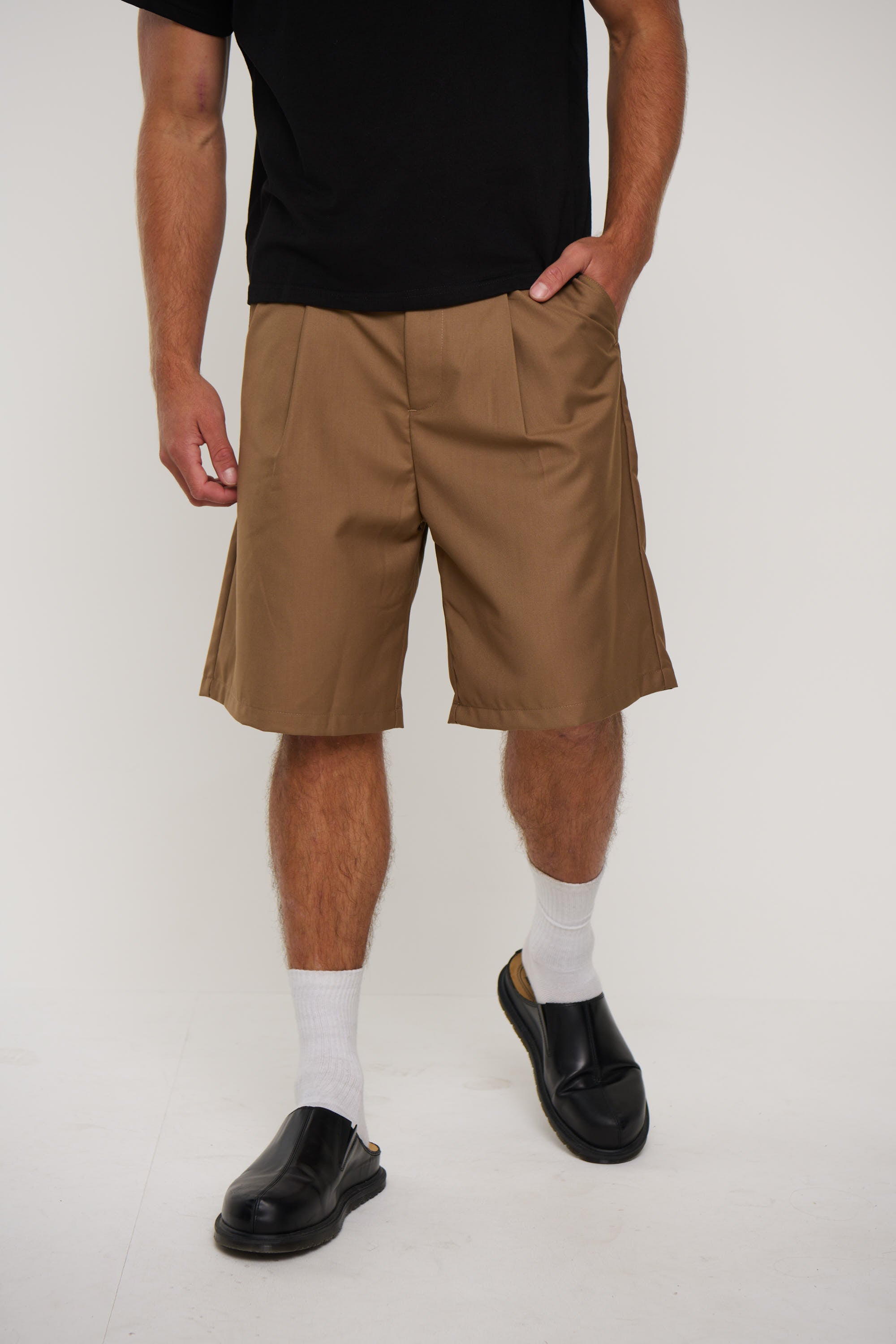Dom Relaxed Short Choc