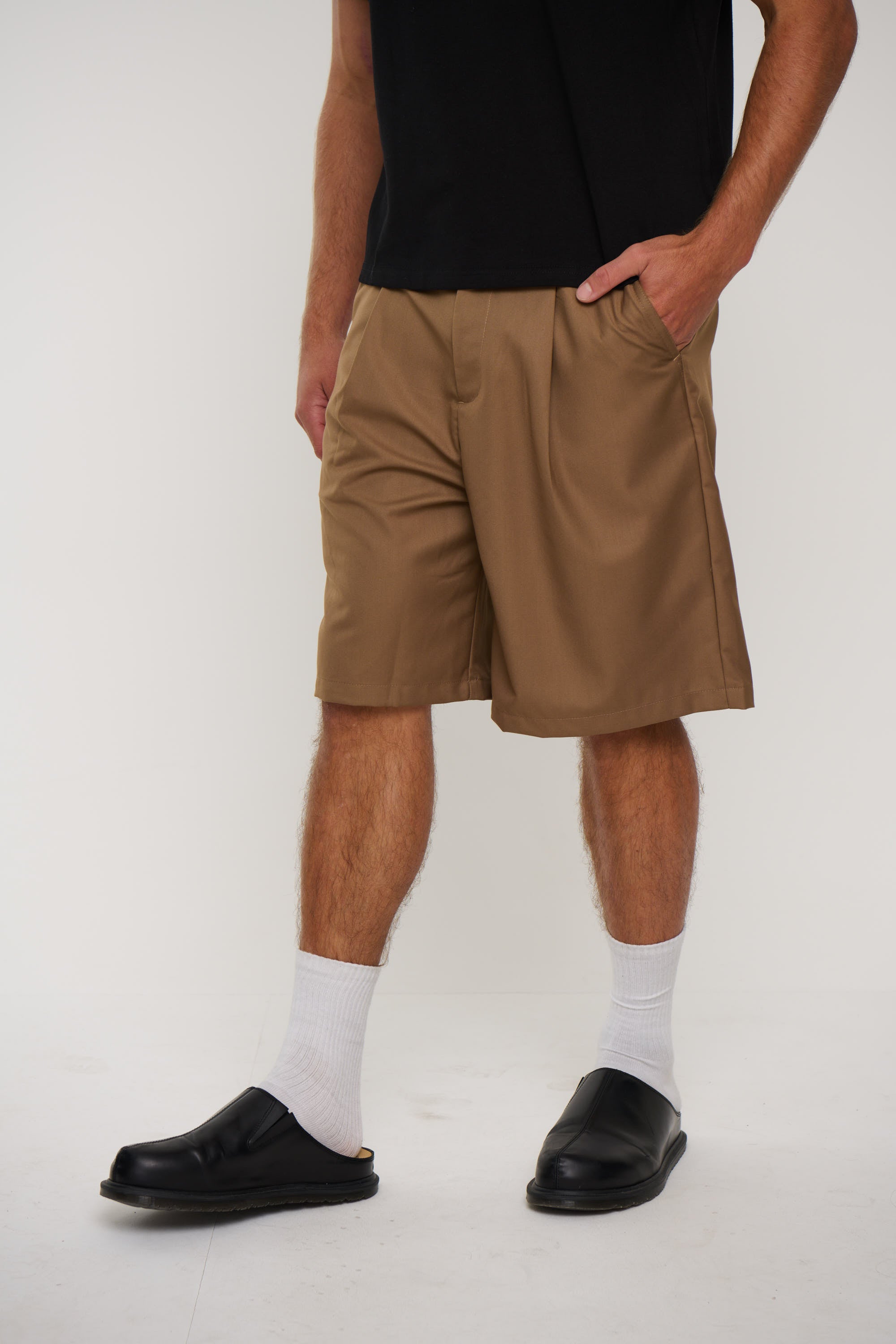 Dom Relaxed Short Choc