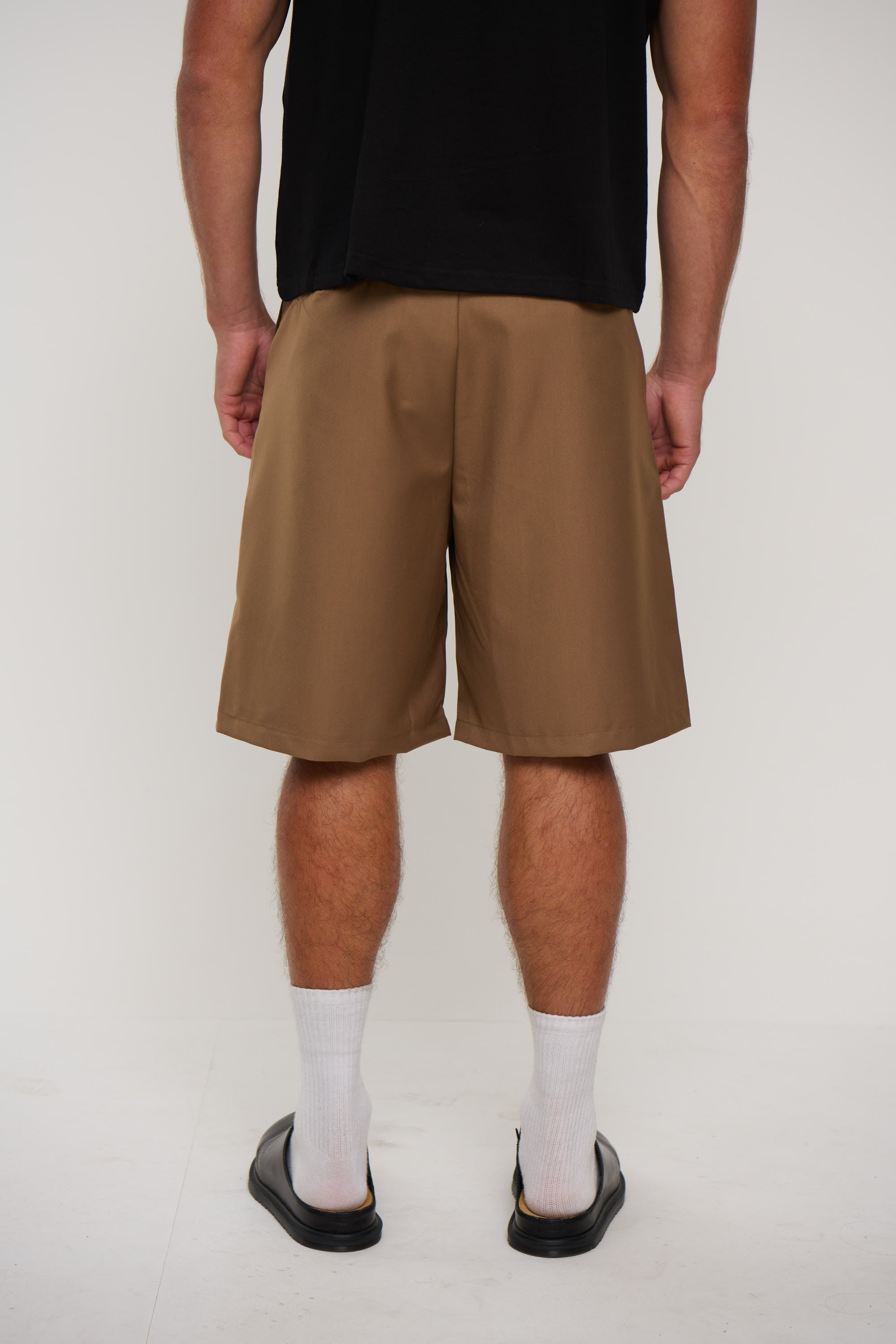 Dom Relaxed Short Choc