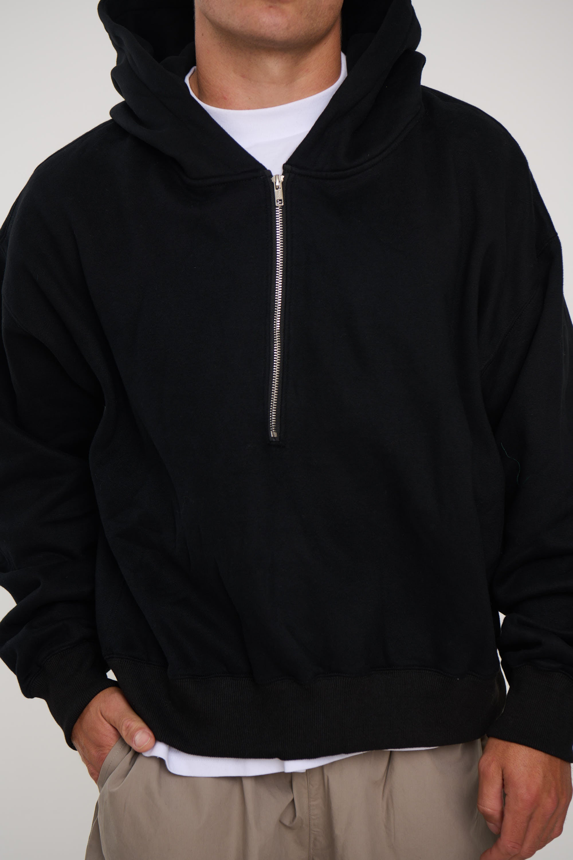 Half Zip Heavyweight Hood Black