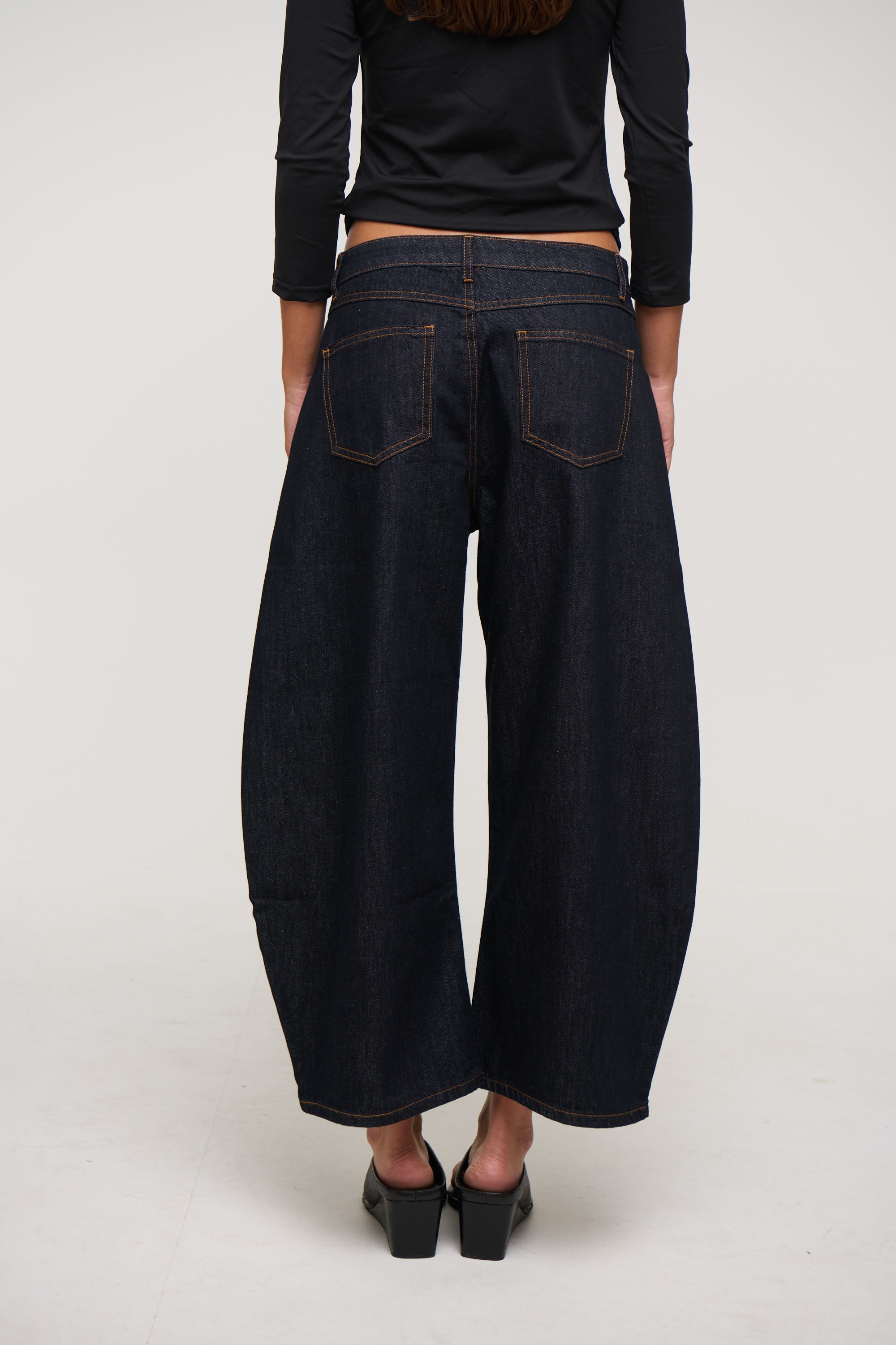 Horseshoe Cropped Jean Indigo