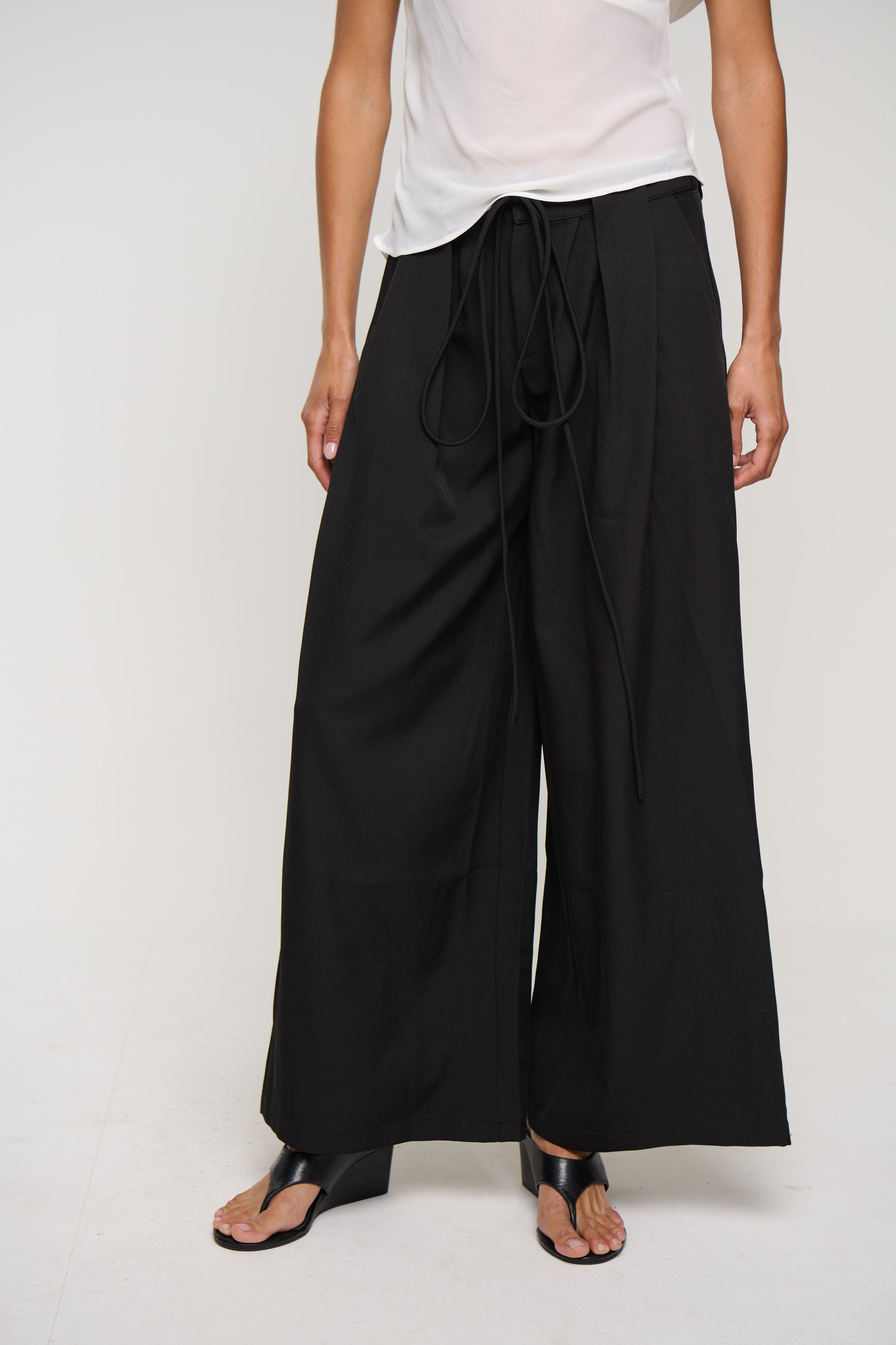 Alexia Pant Black