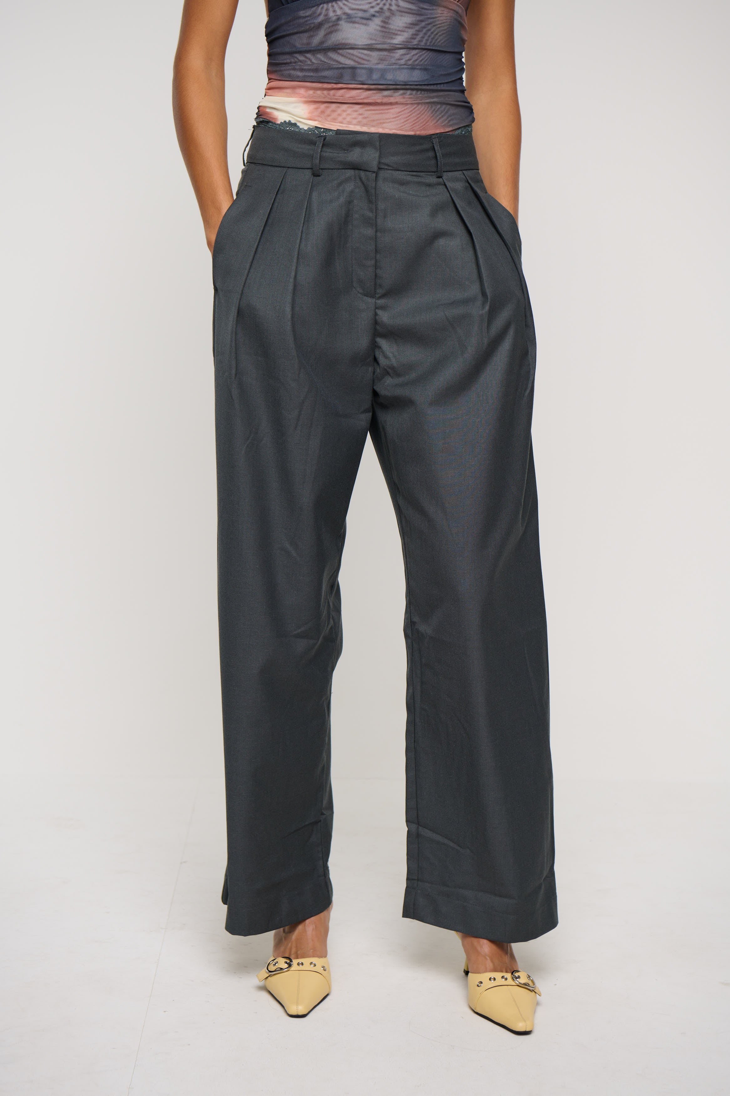 Vanessa Pant Grey