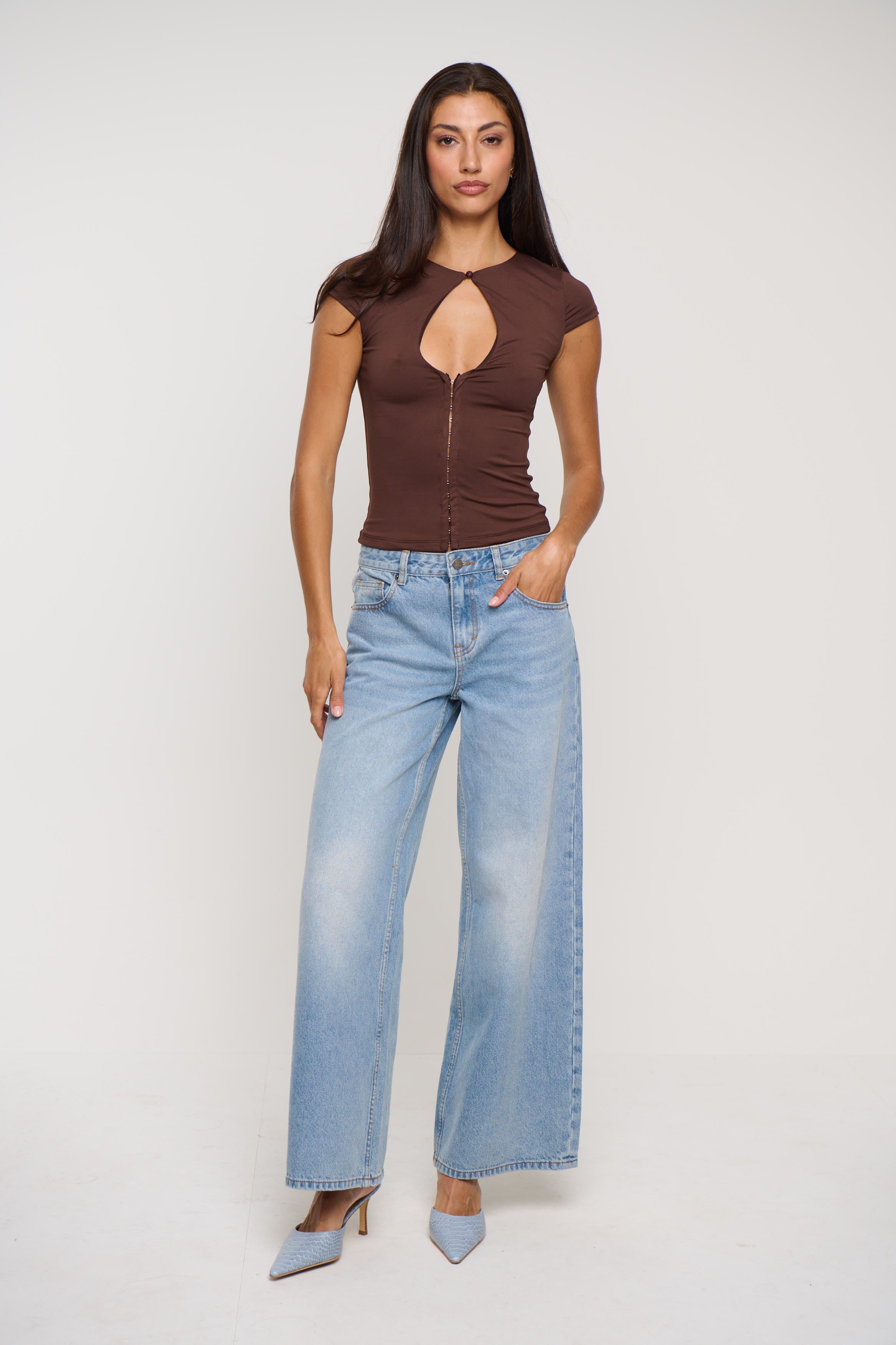 Lacey Short Sleeve Chocolate