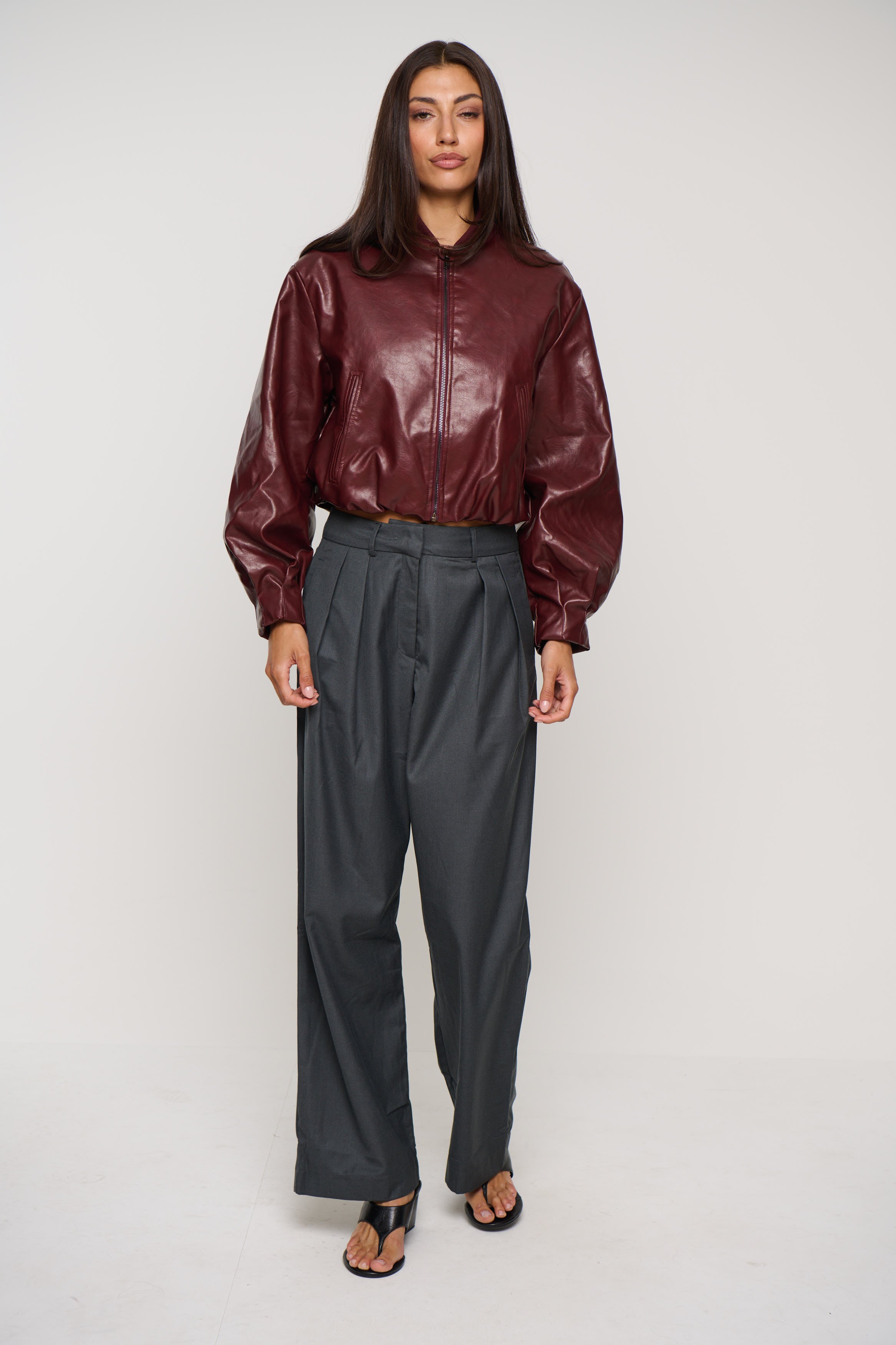 Clara Bomber Wine