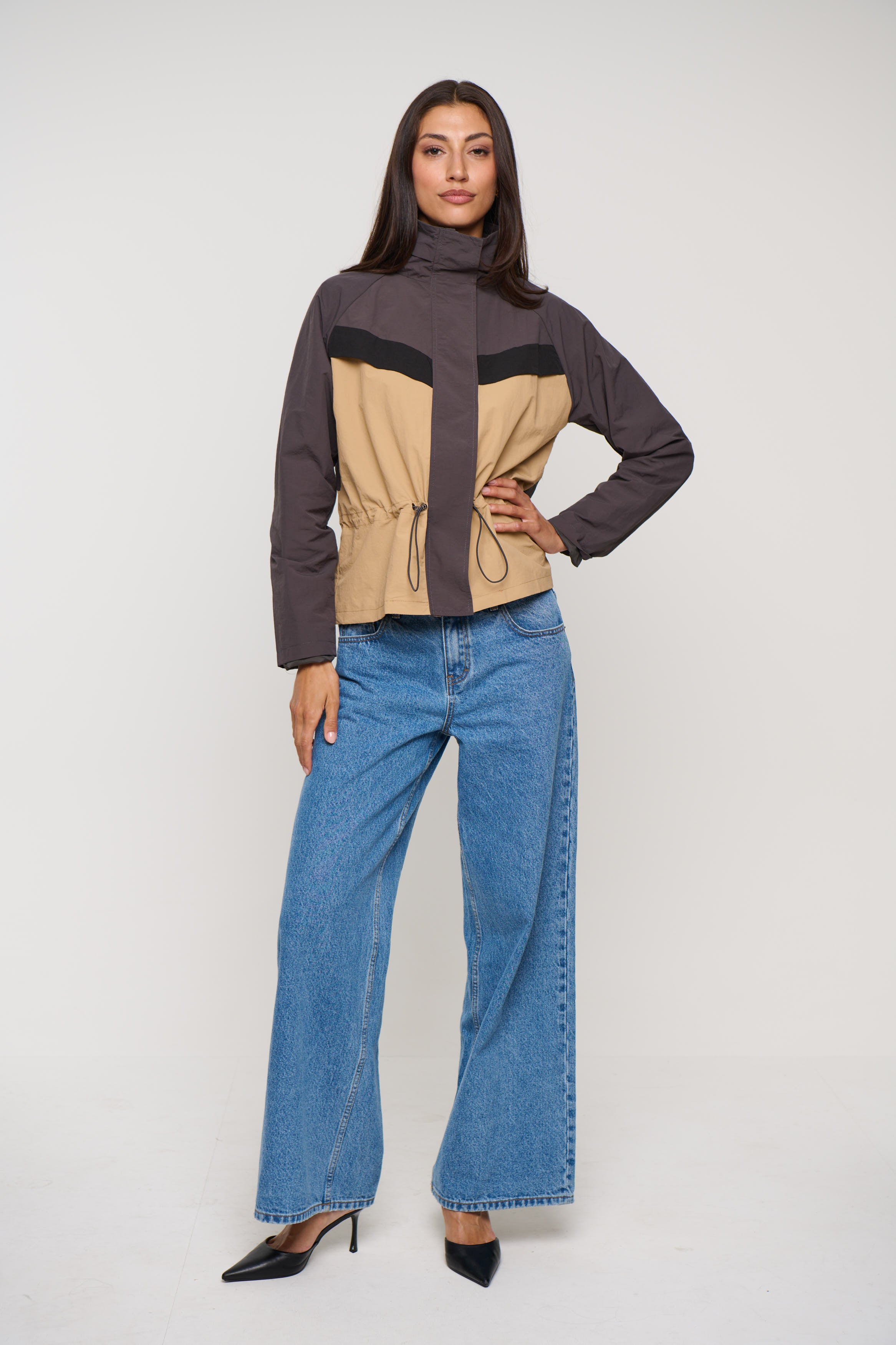 Neisha Windbreaker Dark Grey