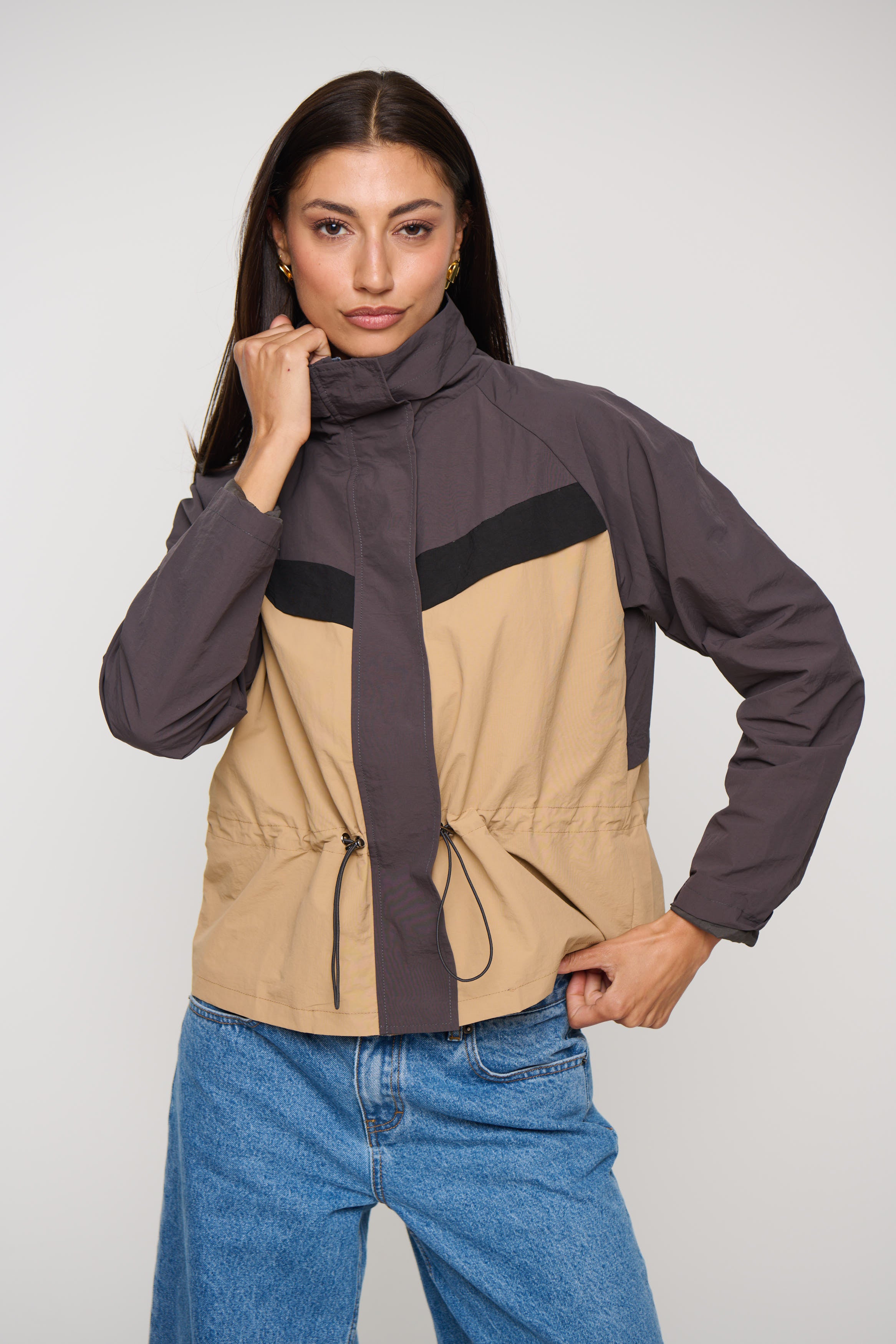 Neisha Windbreaker Dark Grey