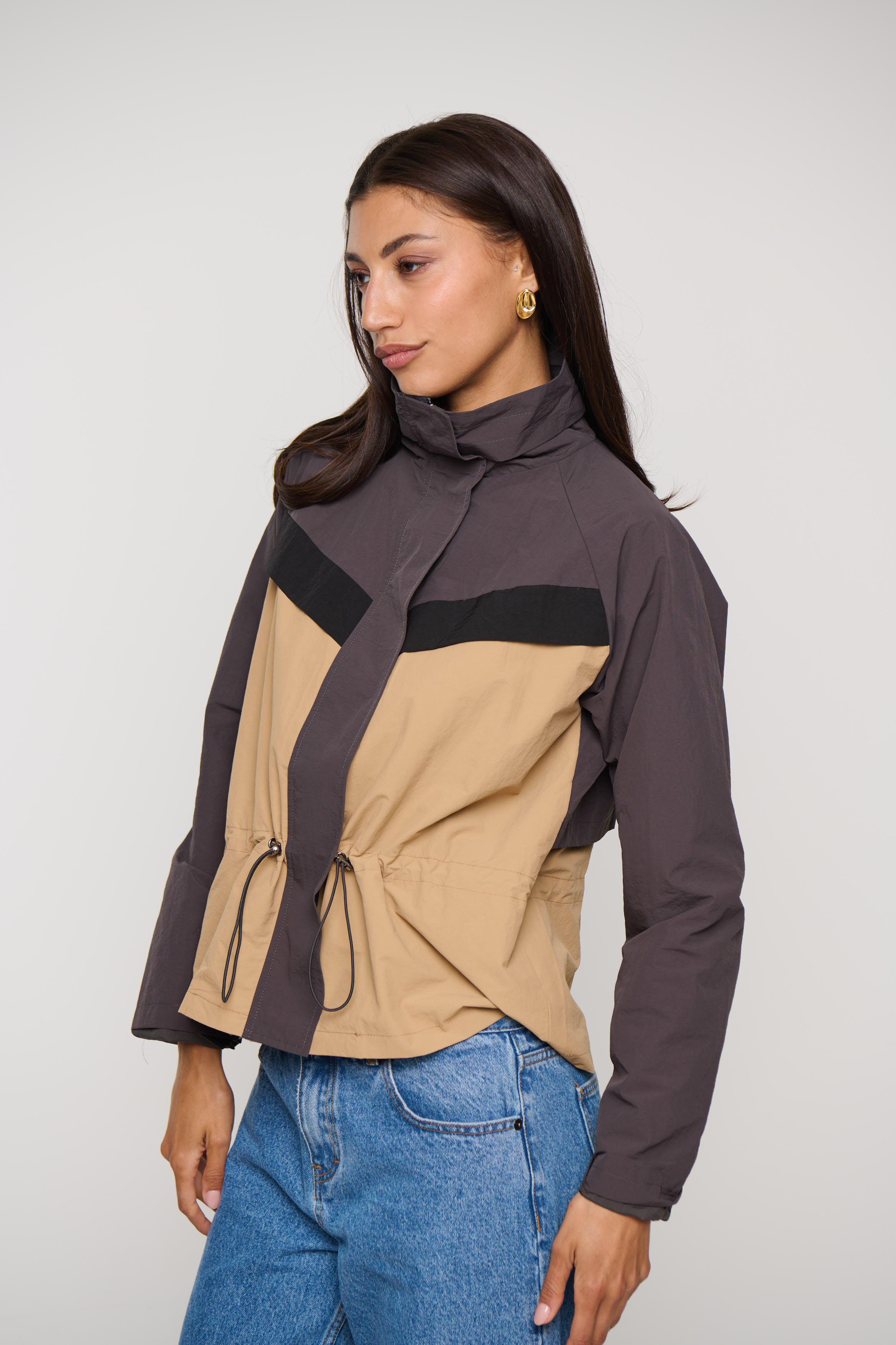 Neisha Windbreaker Dark Grey