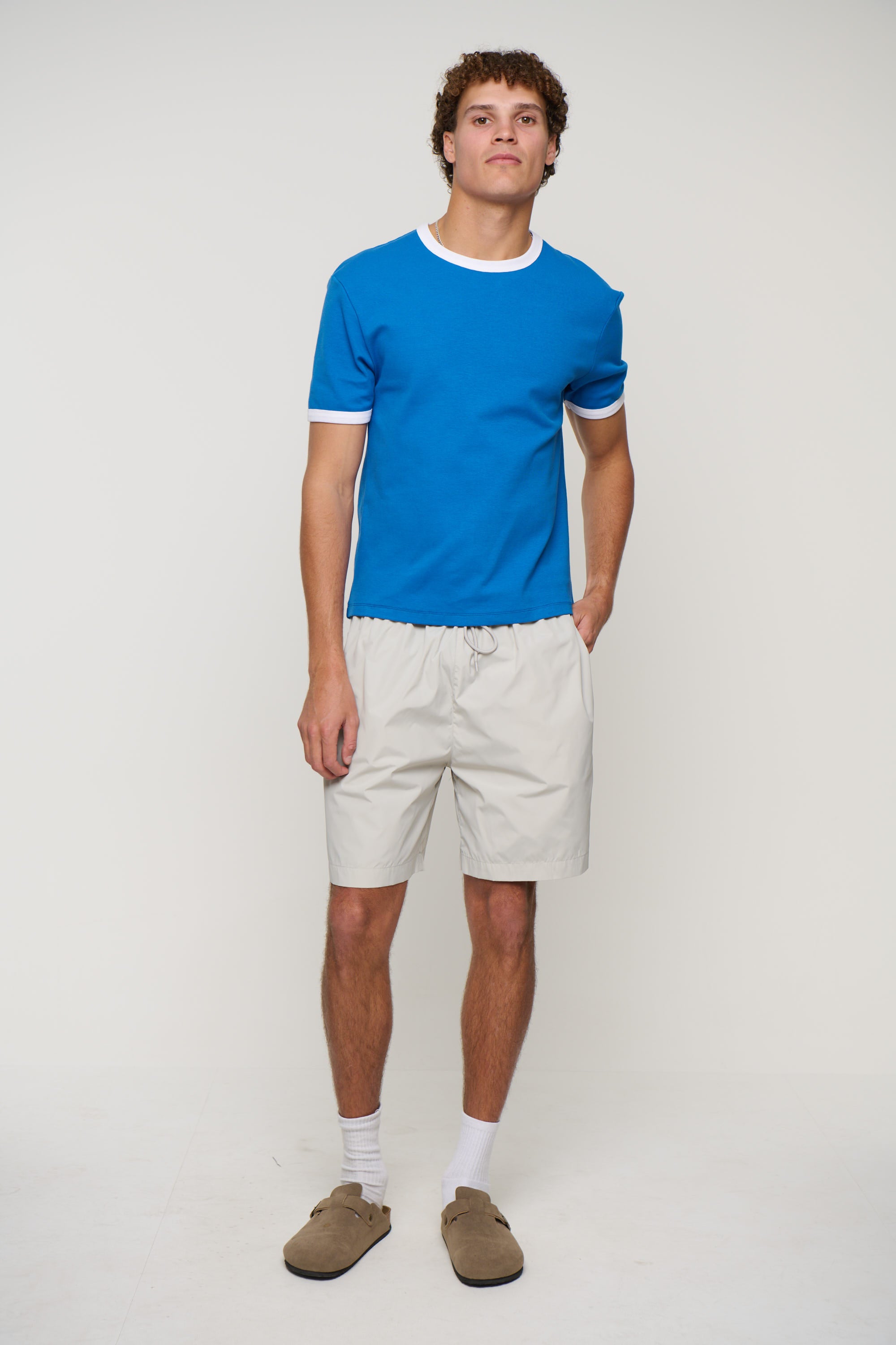 Pat Walk Short Light Grey