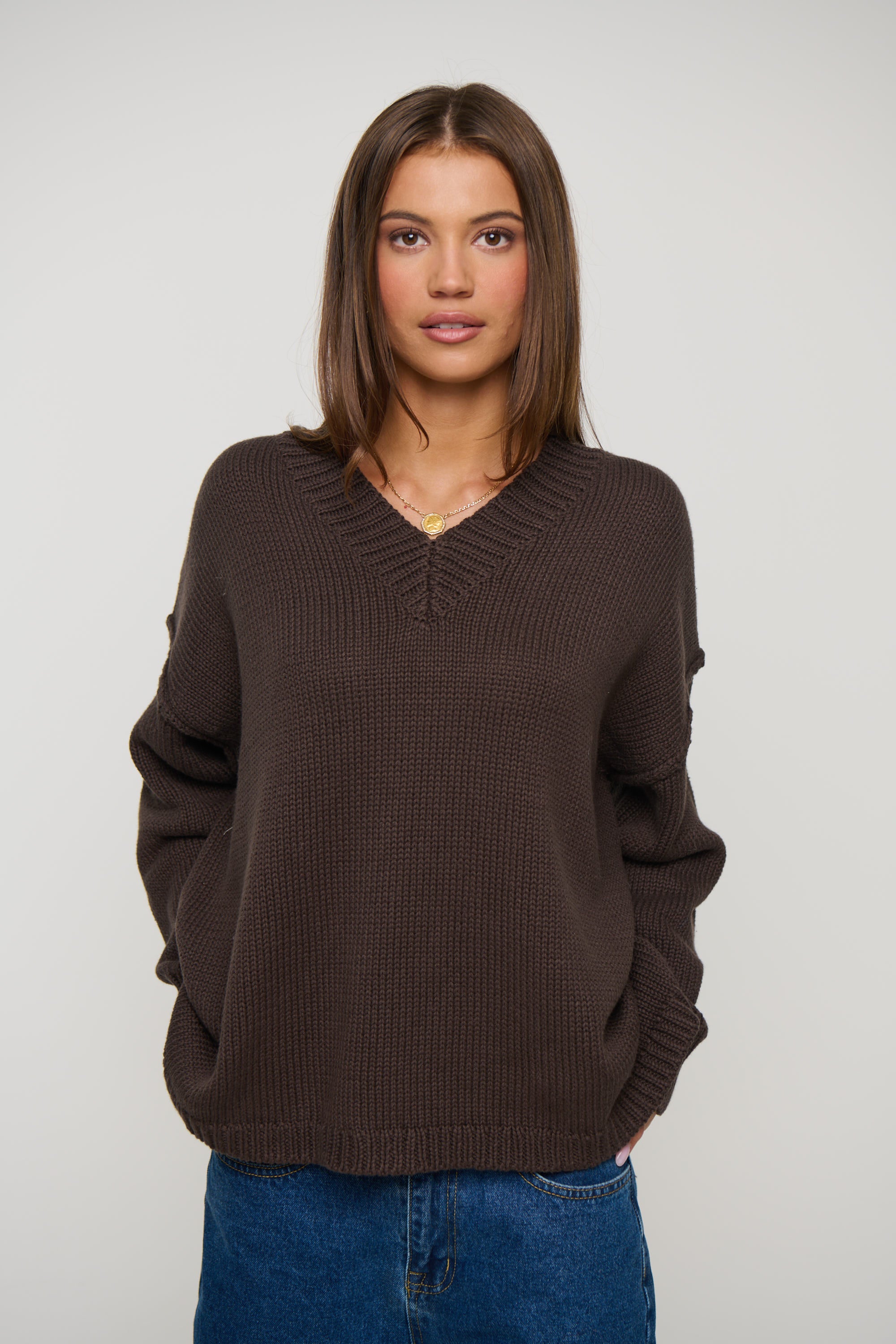 Willow V Neck Knit Chocolate