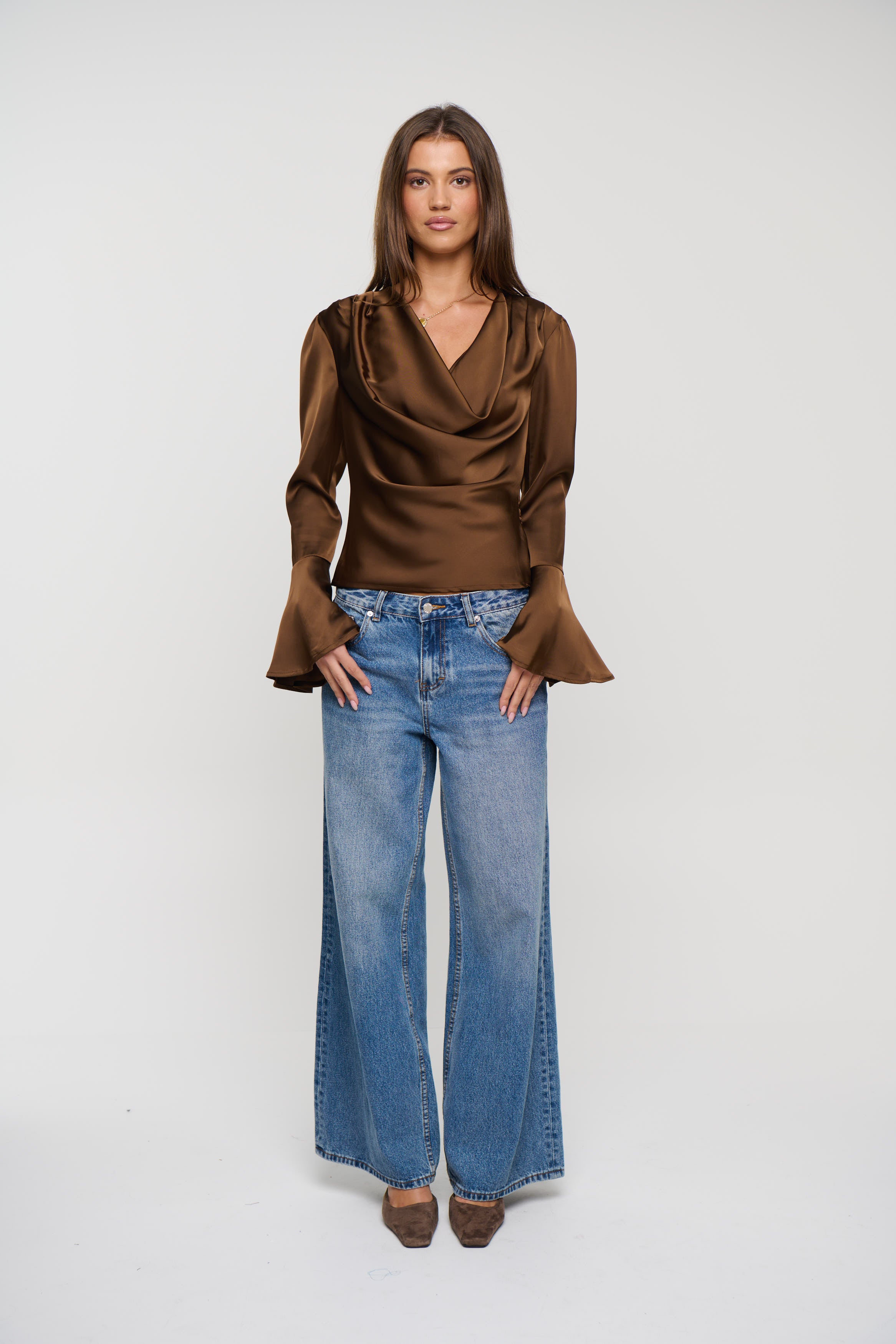 Arna Long Sleeve Chocolate