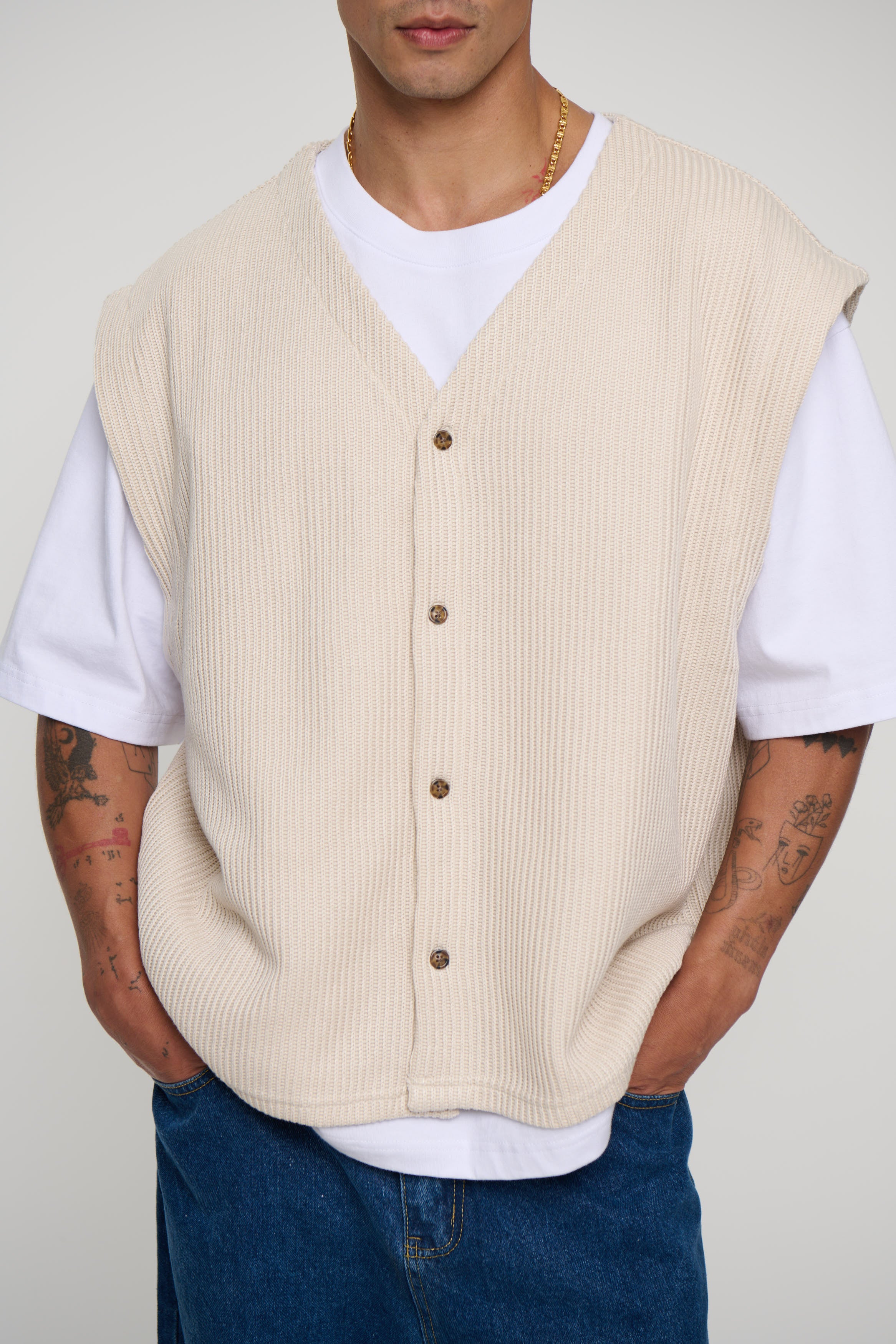 Cassius Knitted Vest Sand
