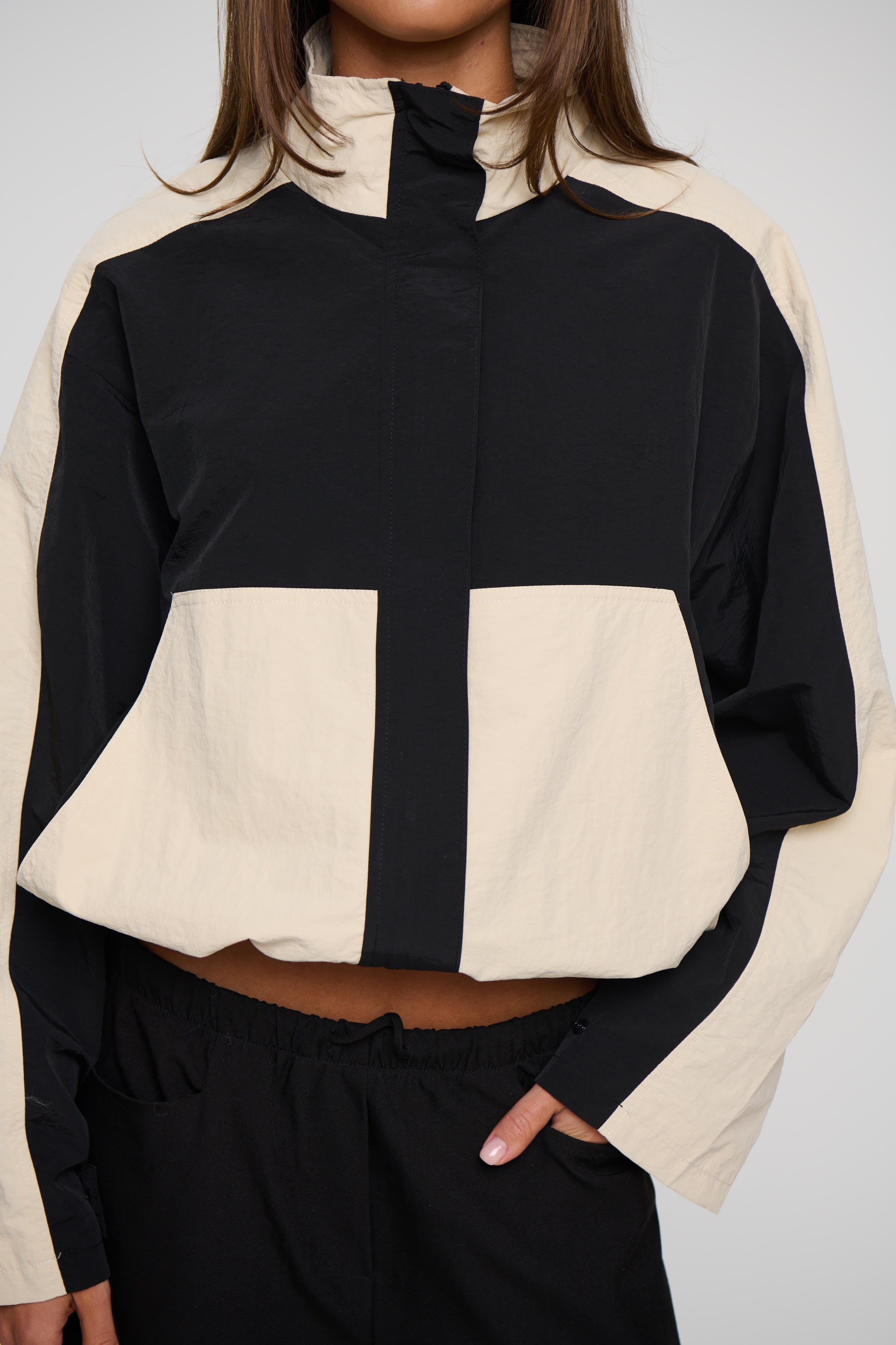 Shoreline Windbreaker Cream