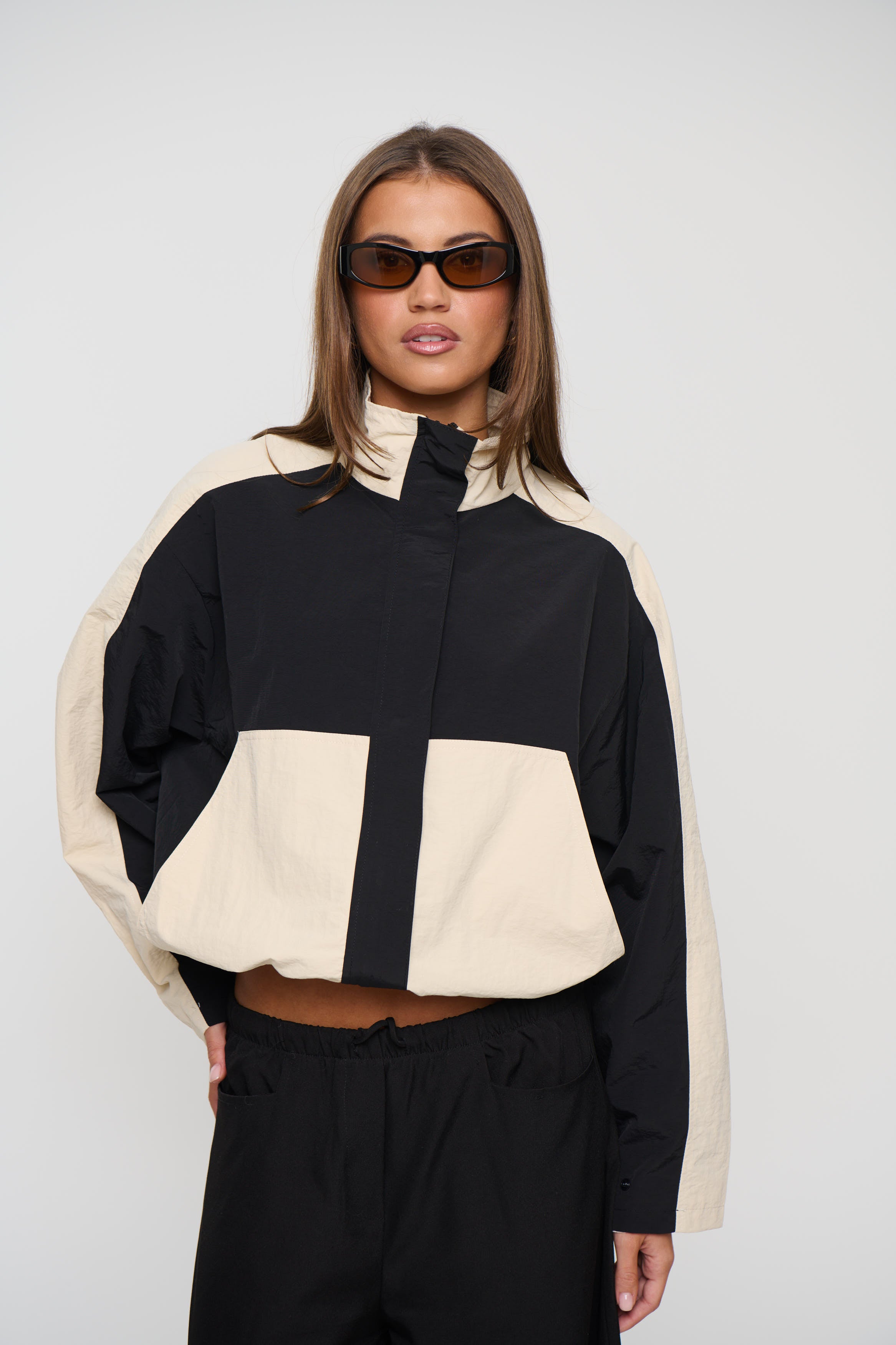 Shoreline Windbreaker Cream