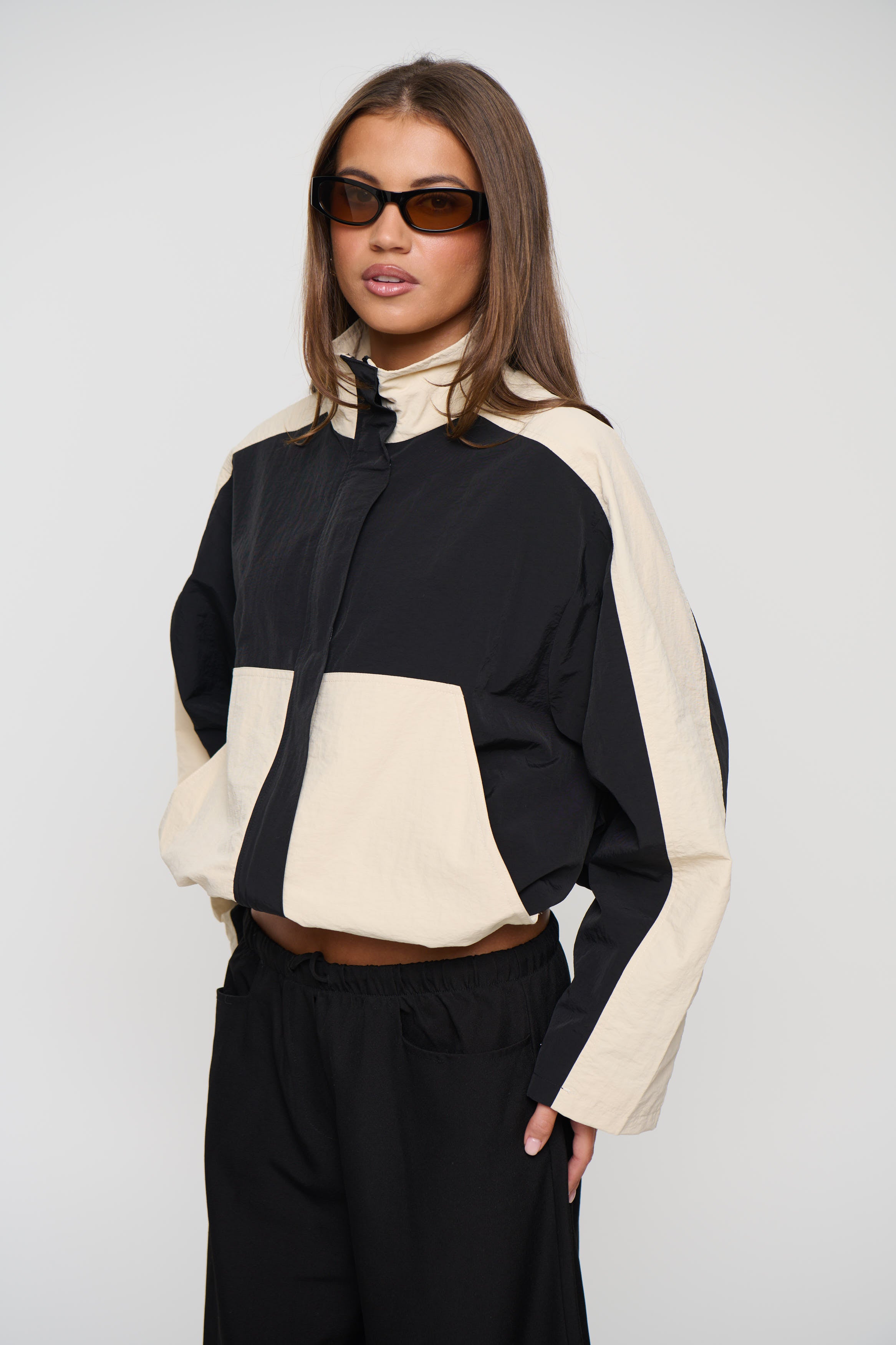 Shoreline Windbreaker Cream