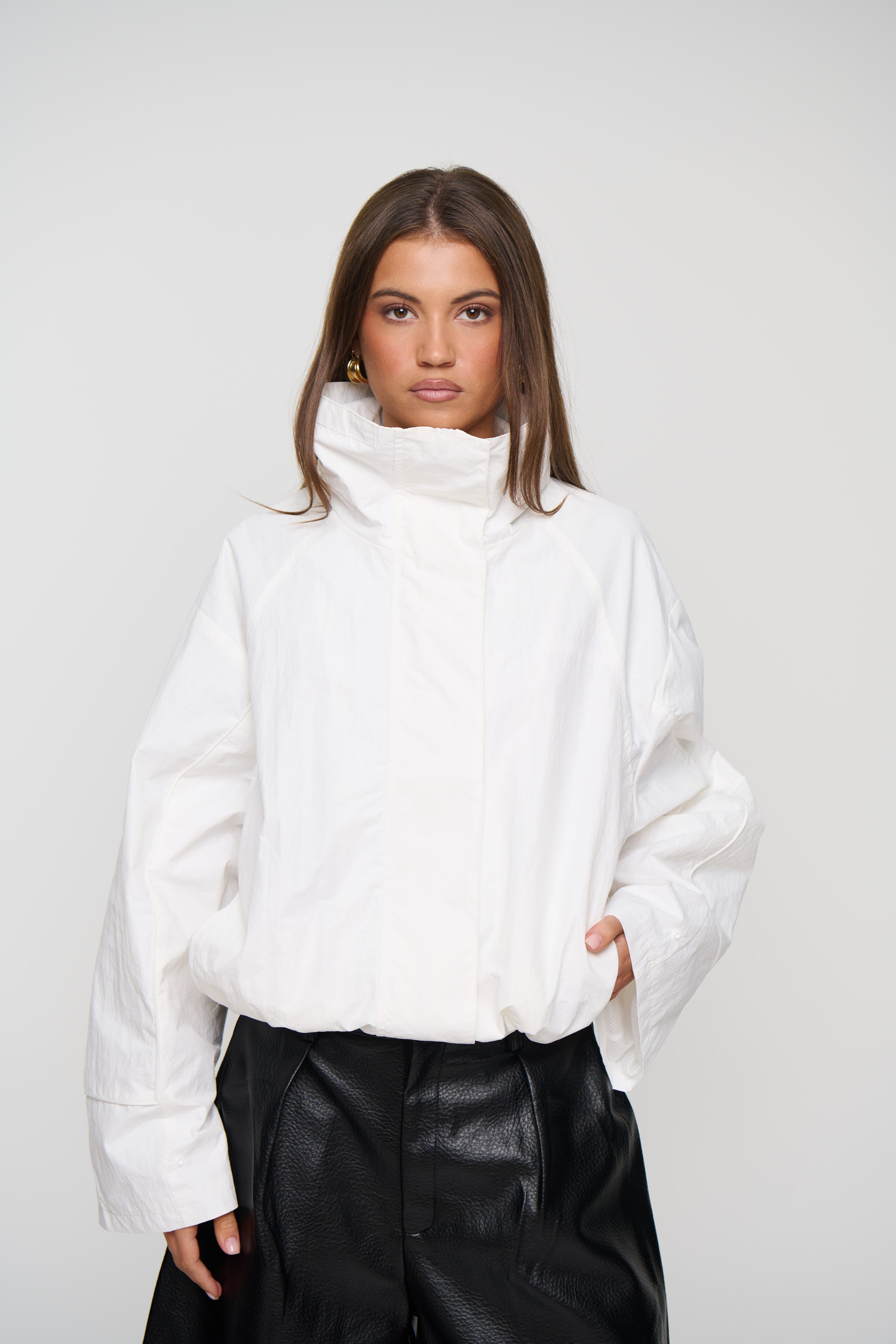 Shoreline Windbreaker Porcelain